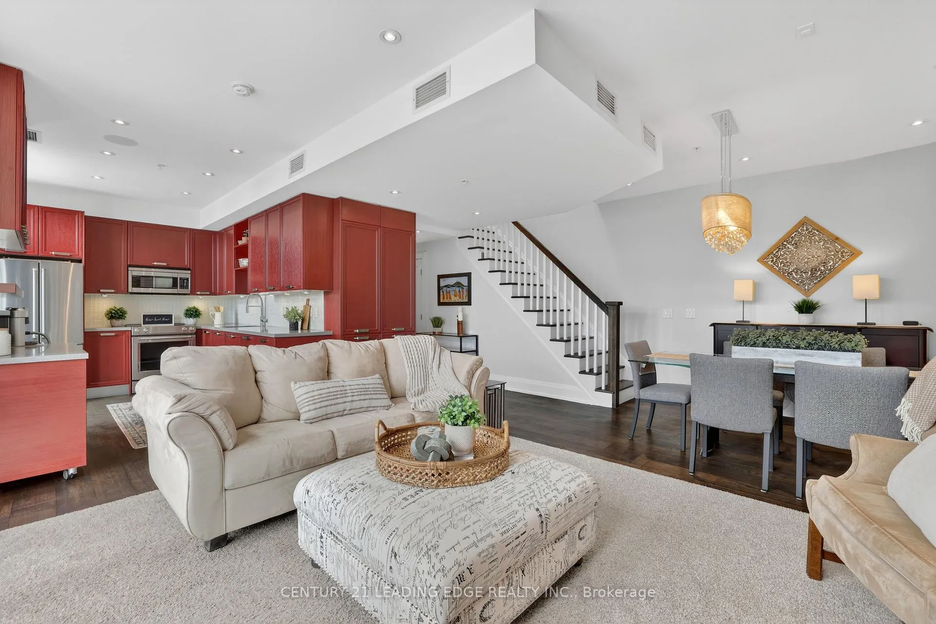 Photo 11 of Unit 408, 64 Wells Street, Aurora, Aurora Village — HOMEH