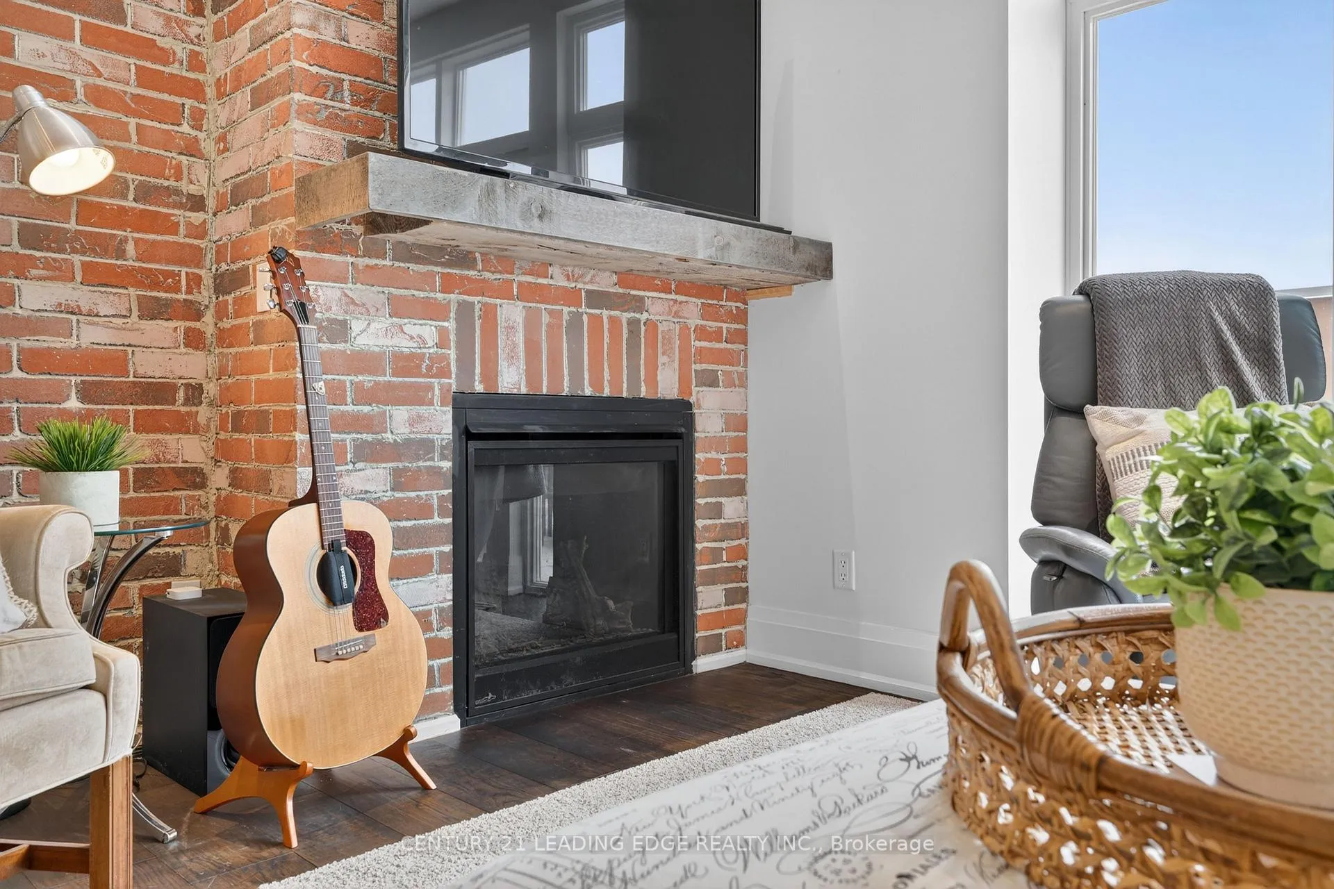 Photo 12 of Unit 408, 64 Wells Street, Aurora, Aurora Village — HOMEH