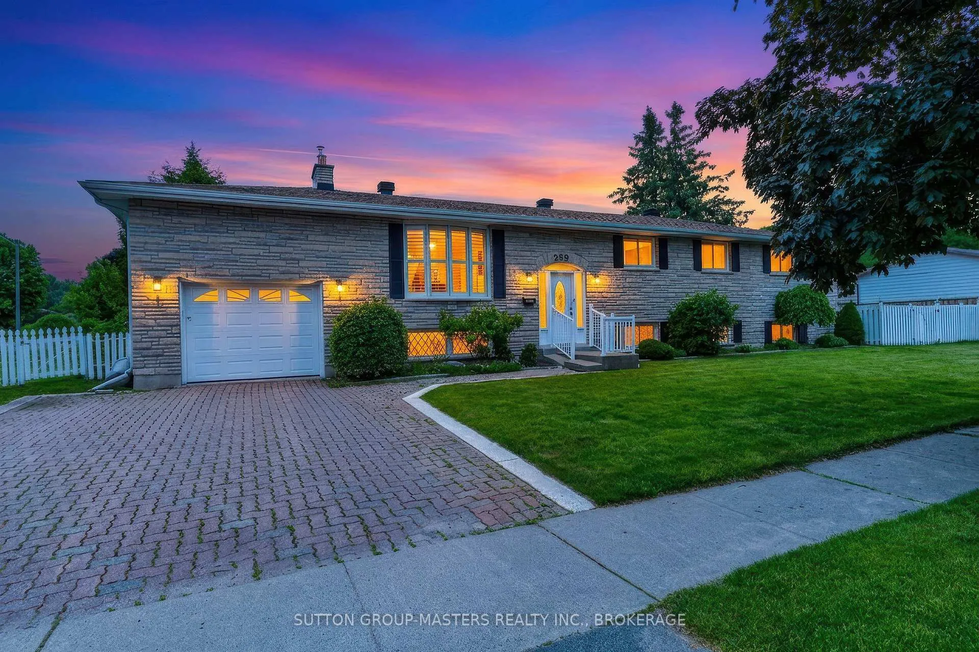 Front of 259 Inverness Crescent