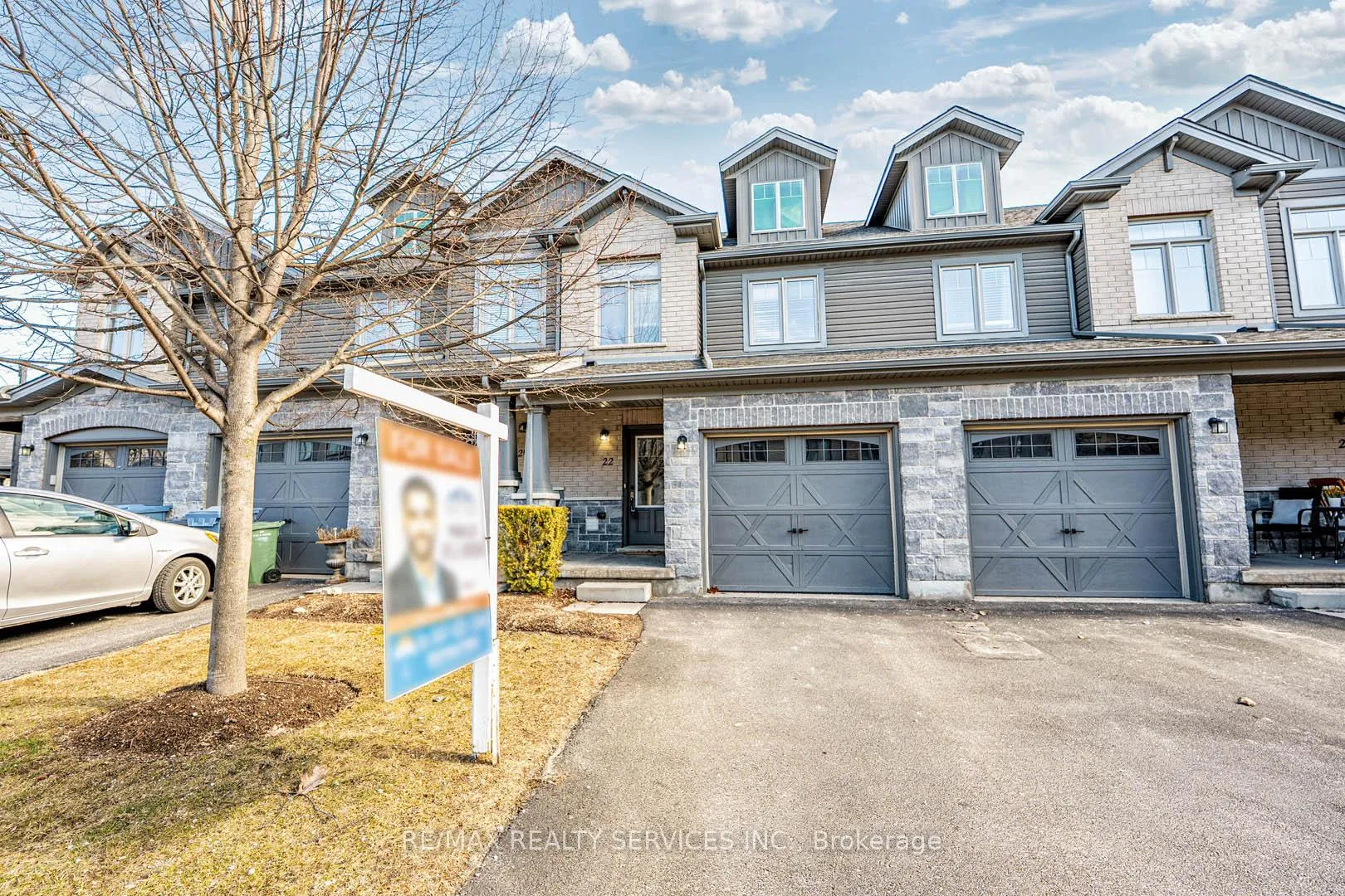 Photo 2 of Unit 22, 22 Arlington Crescent, Guelph, Pineridge/Westminster Woods — HOMEH