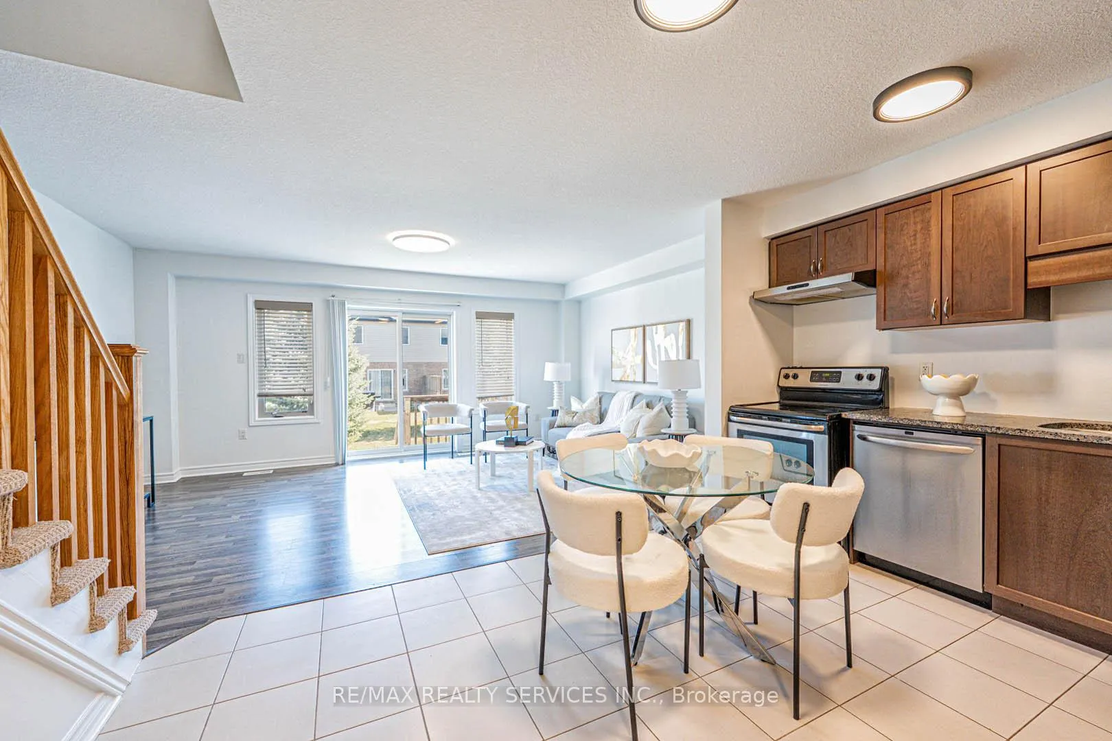 Photo 5 of Unit 22, 22 Arlington Crescent, Guelph, Pineridge/Westminster Woods — HOMEH