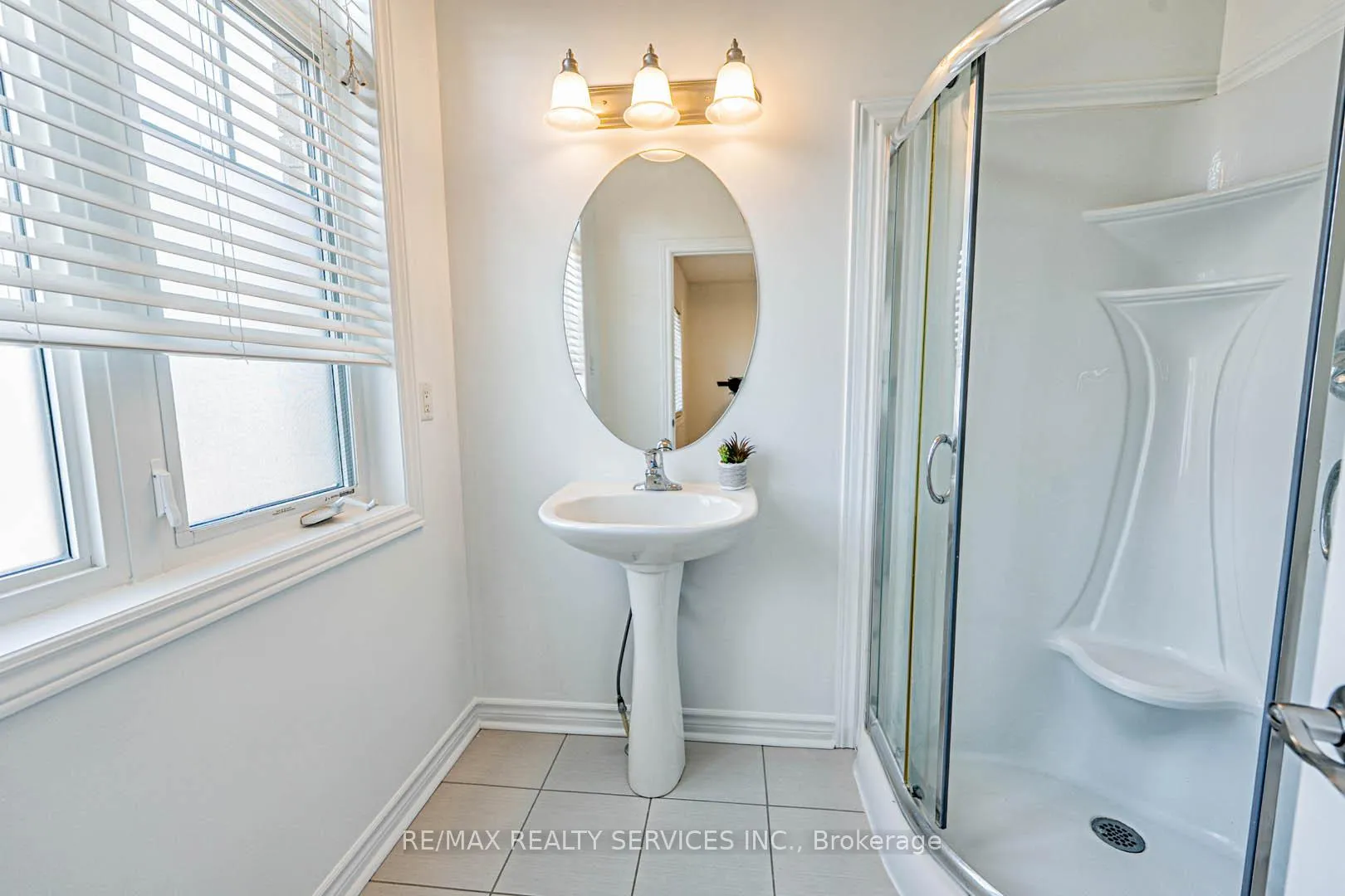 Photo 15 of Unit 22, 22 Arlington Crescent, Guelph, Pineridge/Westminster Woods — HOMEH