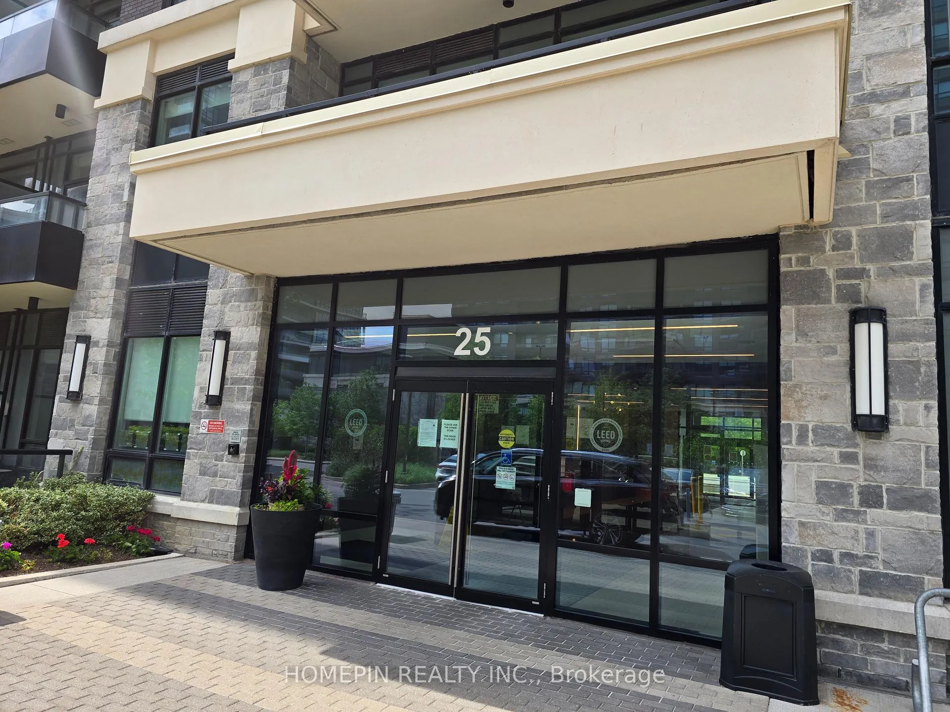 Photo 2 of Unit 609, 25 Water Walk Drive, Markham, Unionville — HOMEH