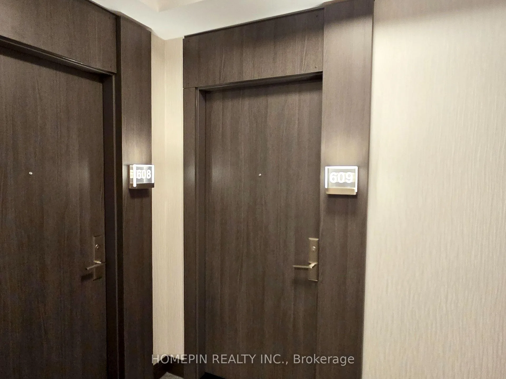 Photo 4 of Unit 609, 25 Water Walk Drive, Markham, Unionville — HOMEH