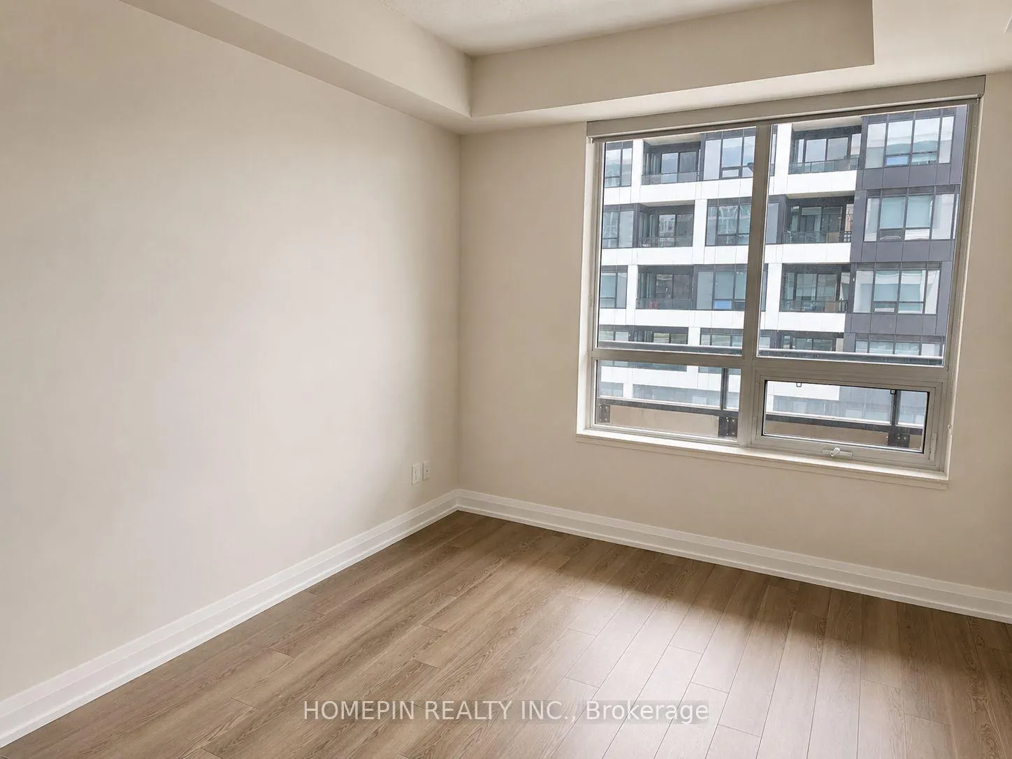 Photo 10 of Unit 609, 25 Water Walk Drive, Markham, Unionville — HOMEH
