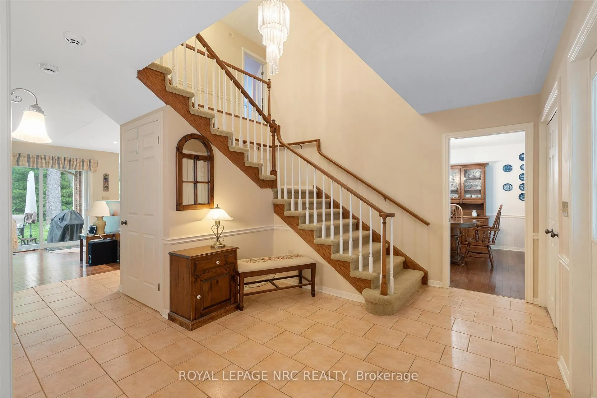 Photo 6 of 7 Parkhill Road, Pelham, Fonthill — HOMEH