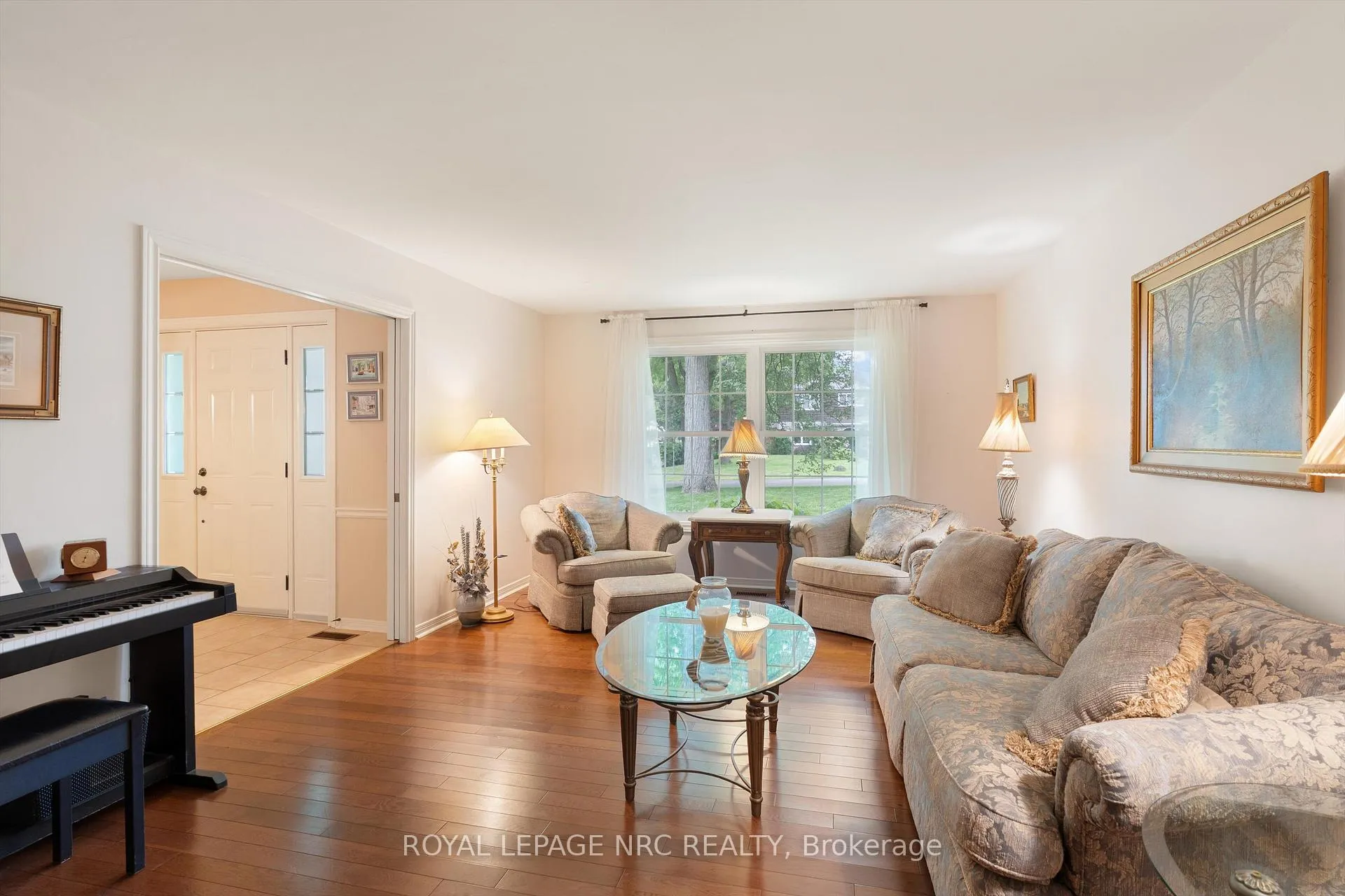 Photo 14 of 7 Parkhill Road, Pelham, Fonthill — HOMEH