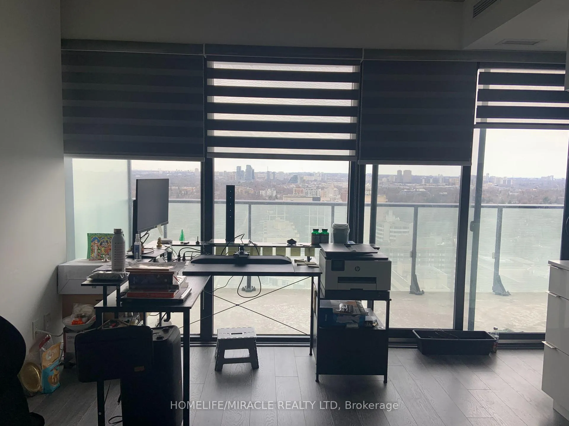 Photo 6 of Unit 2105, 185 Roehampton Avenue, Toronto, Mount Pleasant West — HOMEH