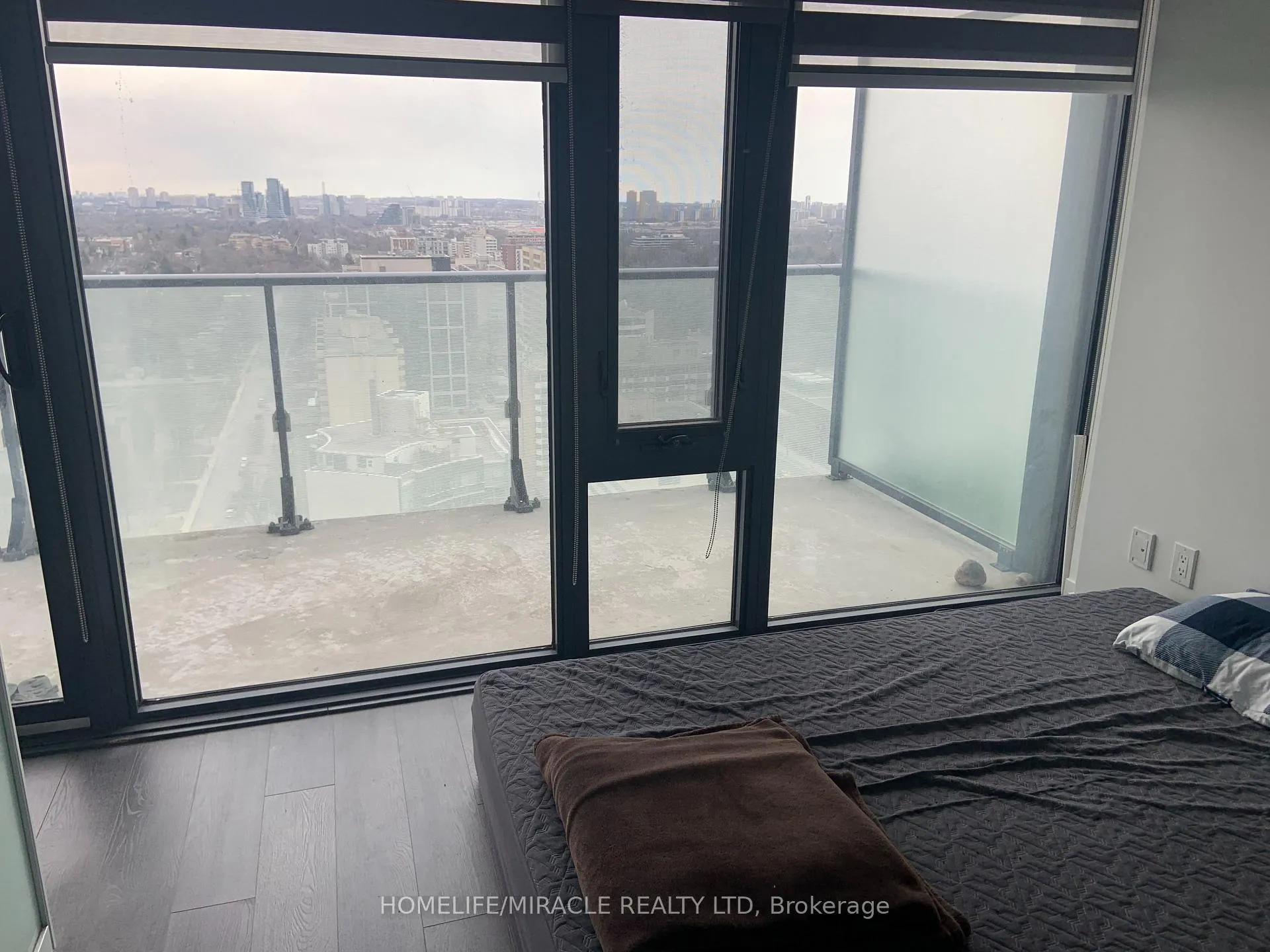 Photo 8 of Unit 2105, 185 Roehampton Avenue, Toronto, Mount Pleasant West — HOMEH