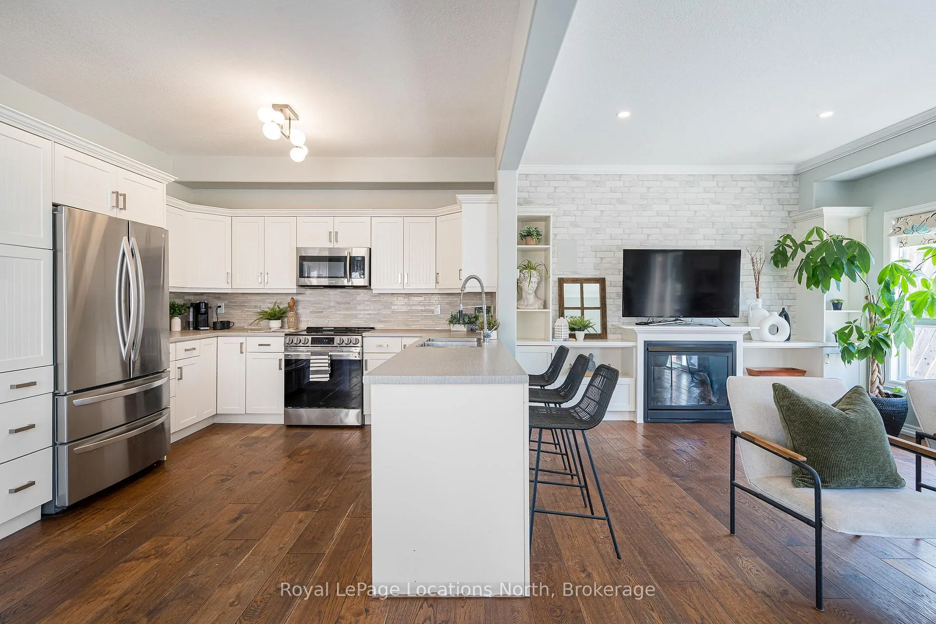 Photo 6 of 12 Patton Street, Collingwood — HOMEH