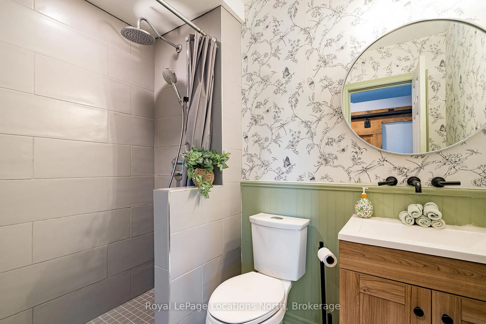 Photo 16 of 12 Patton Street, Collingwood — HOMEH