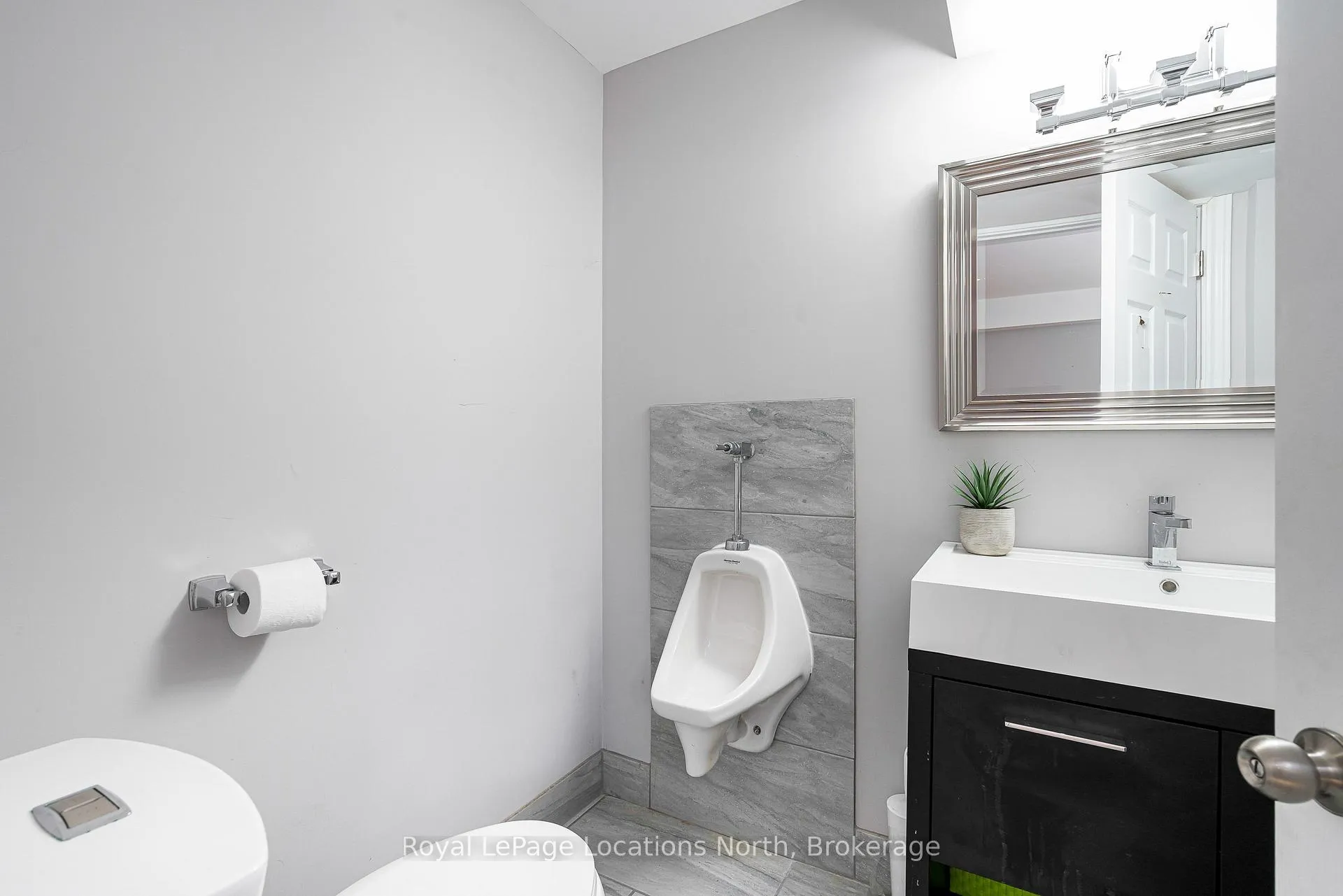 Photo 33 of 12 Patton Street, Collingwood — HOMEH
