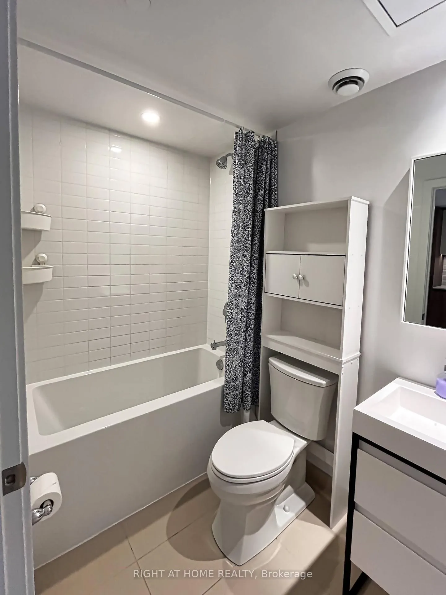 Photo 9 of Unit 437, 150 Logan Avenue, Toronto, South Riverdale — HOMEH