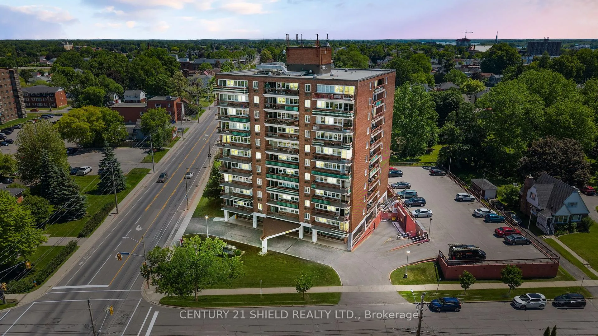 Photo 1 of Unit 401, 308 Second Street E, Cornwall — HOMEH