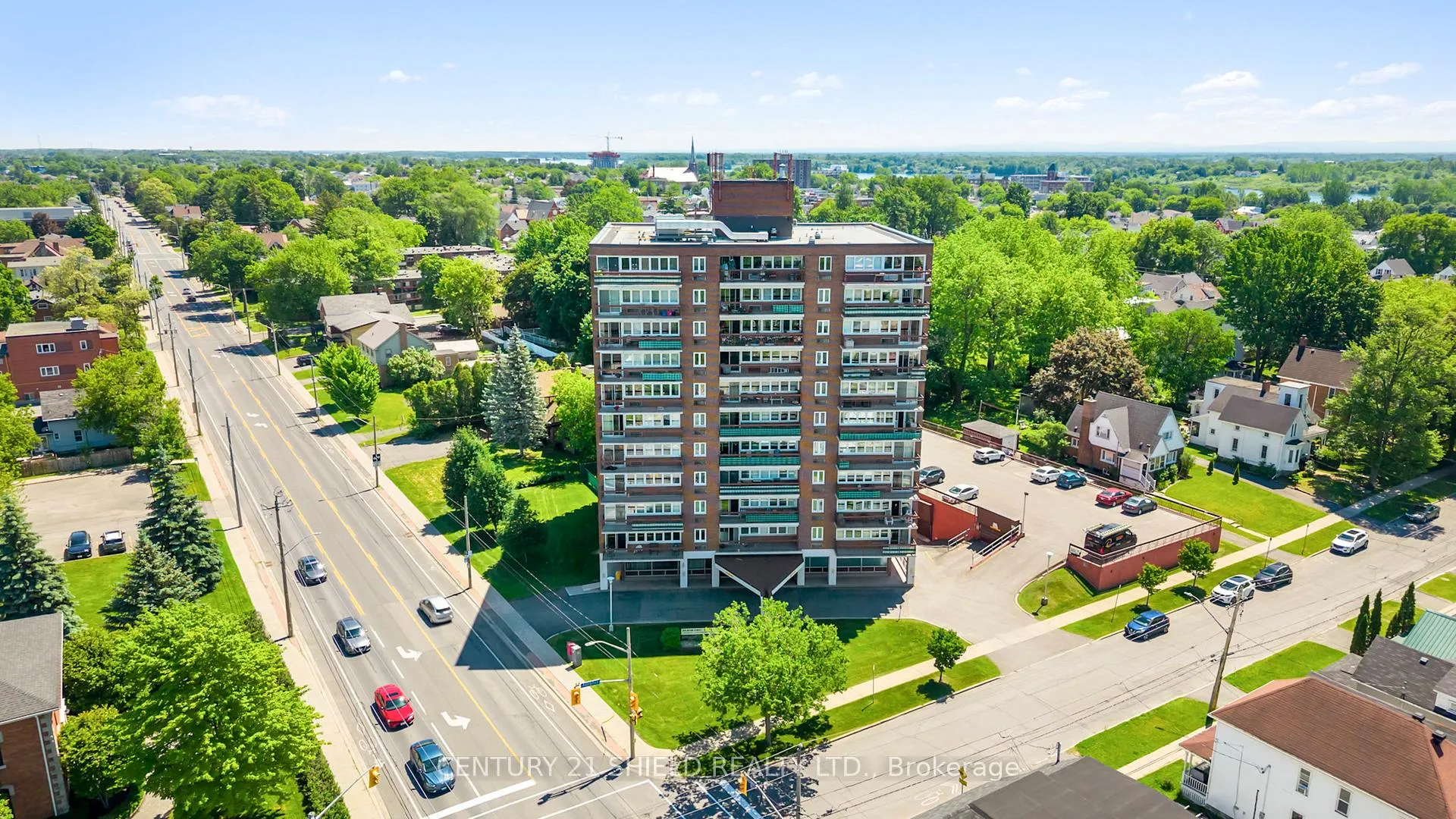 Photo 3 of Unit 401, 308 Second Street E, Cornwall — HOMEH