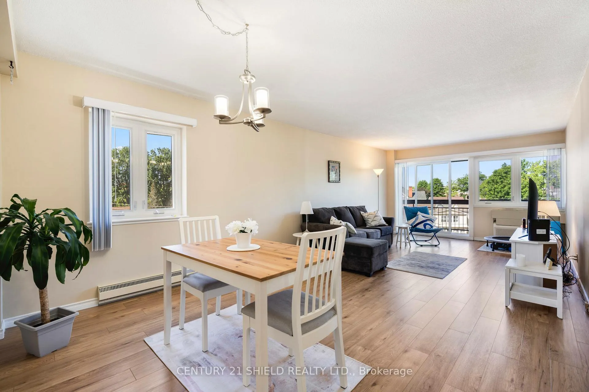 Photo 13 of Unit 401, 308 Second Street E, Cornwall — HOMEH