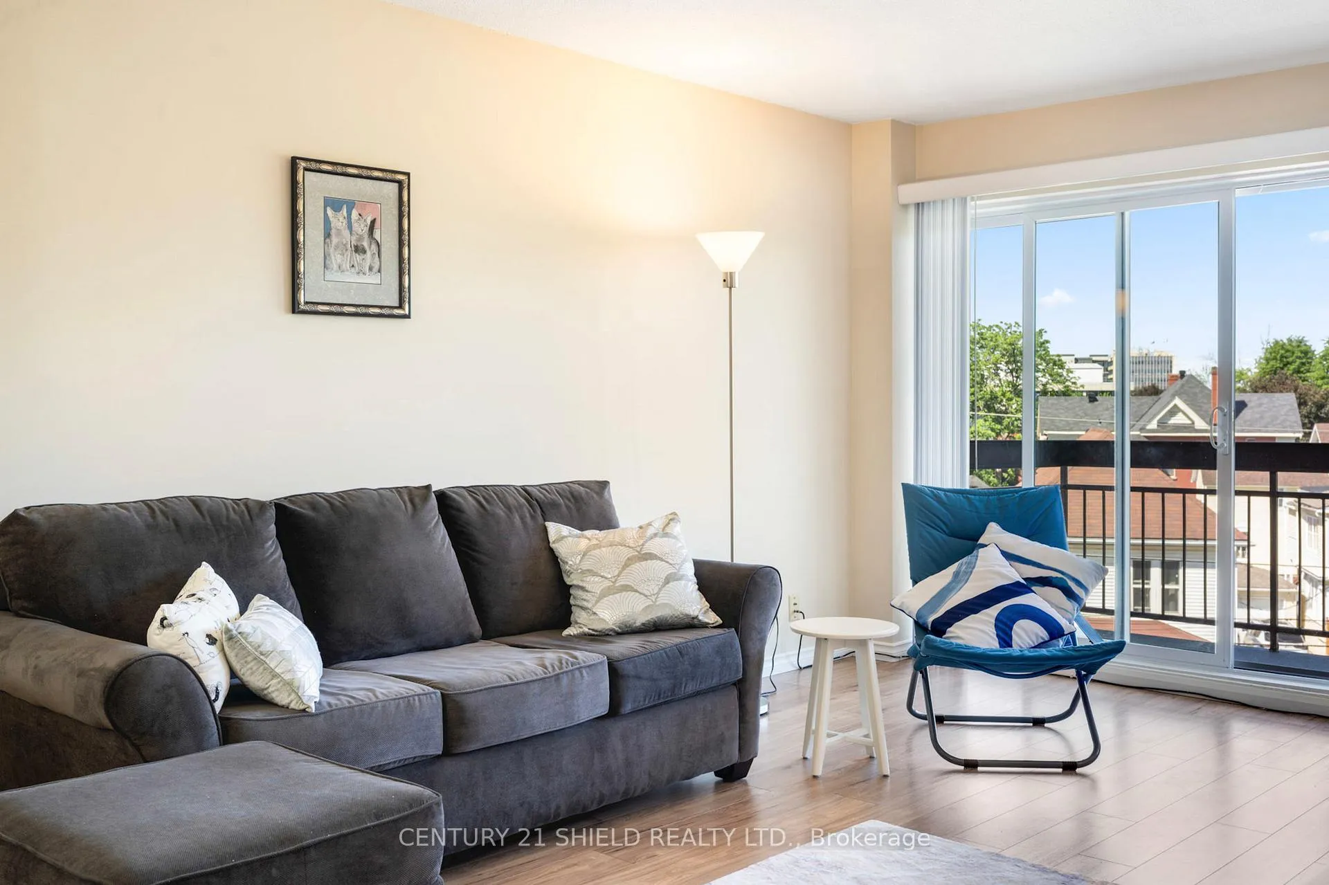 Photo 15 of Unit 401, 308 Second Street E, Cornwall — HOMEH