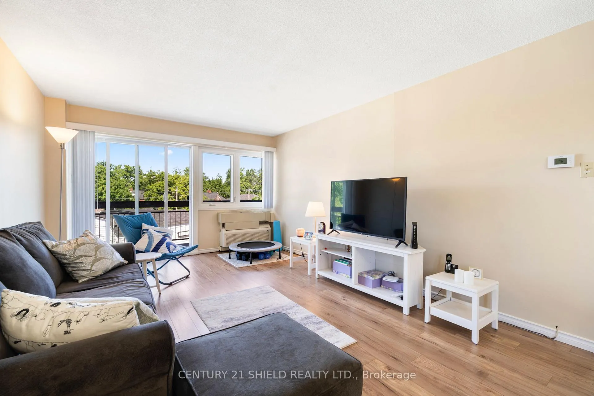 Photo 16 of Unit 401, 308 Second Street E, Cornwall — HOMEH