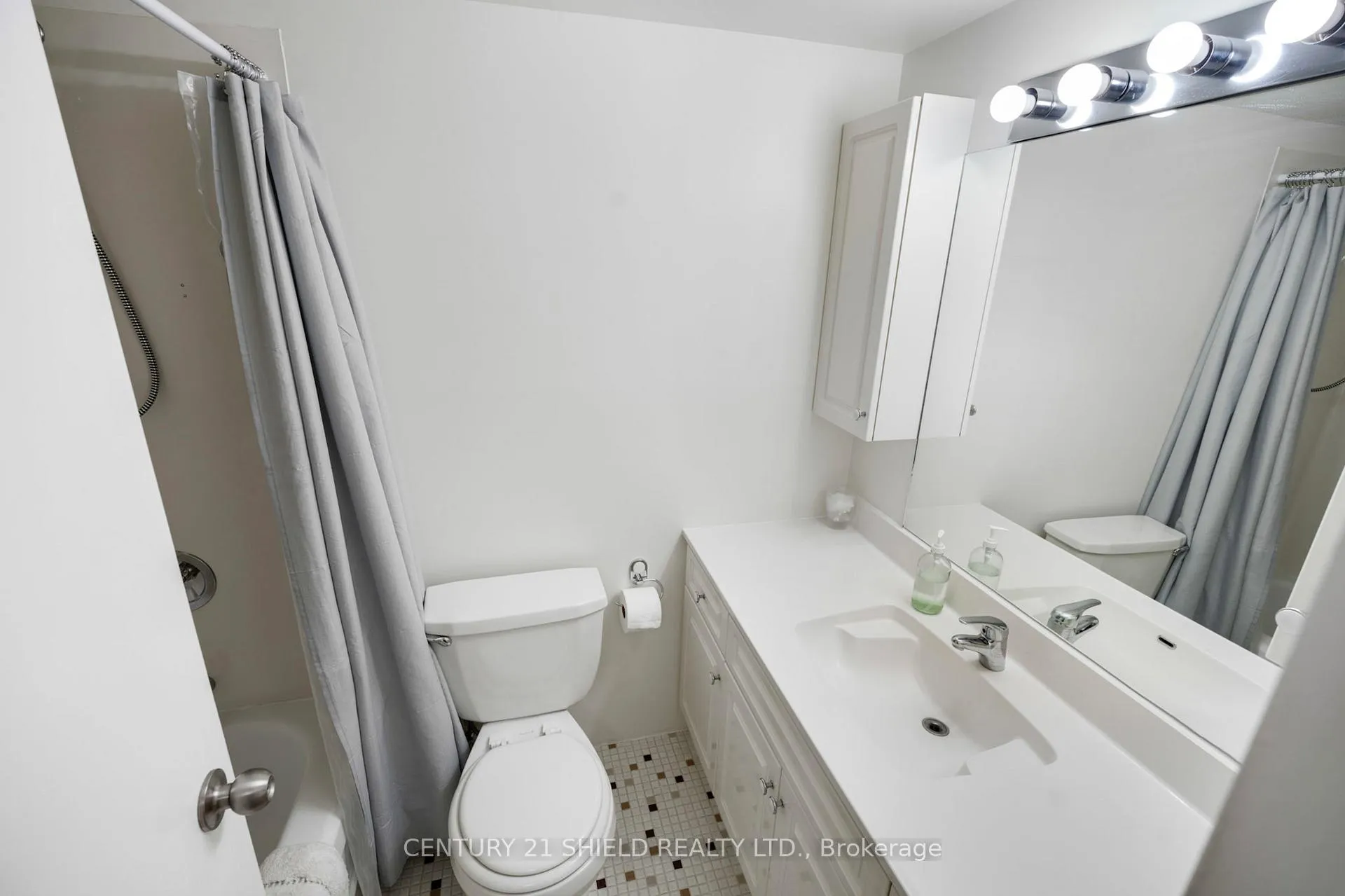 Photo 23 of Unit 401, 308 Second Street E, Cornwall — HOMEH