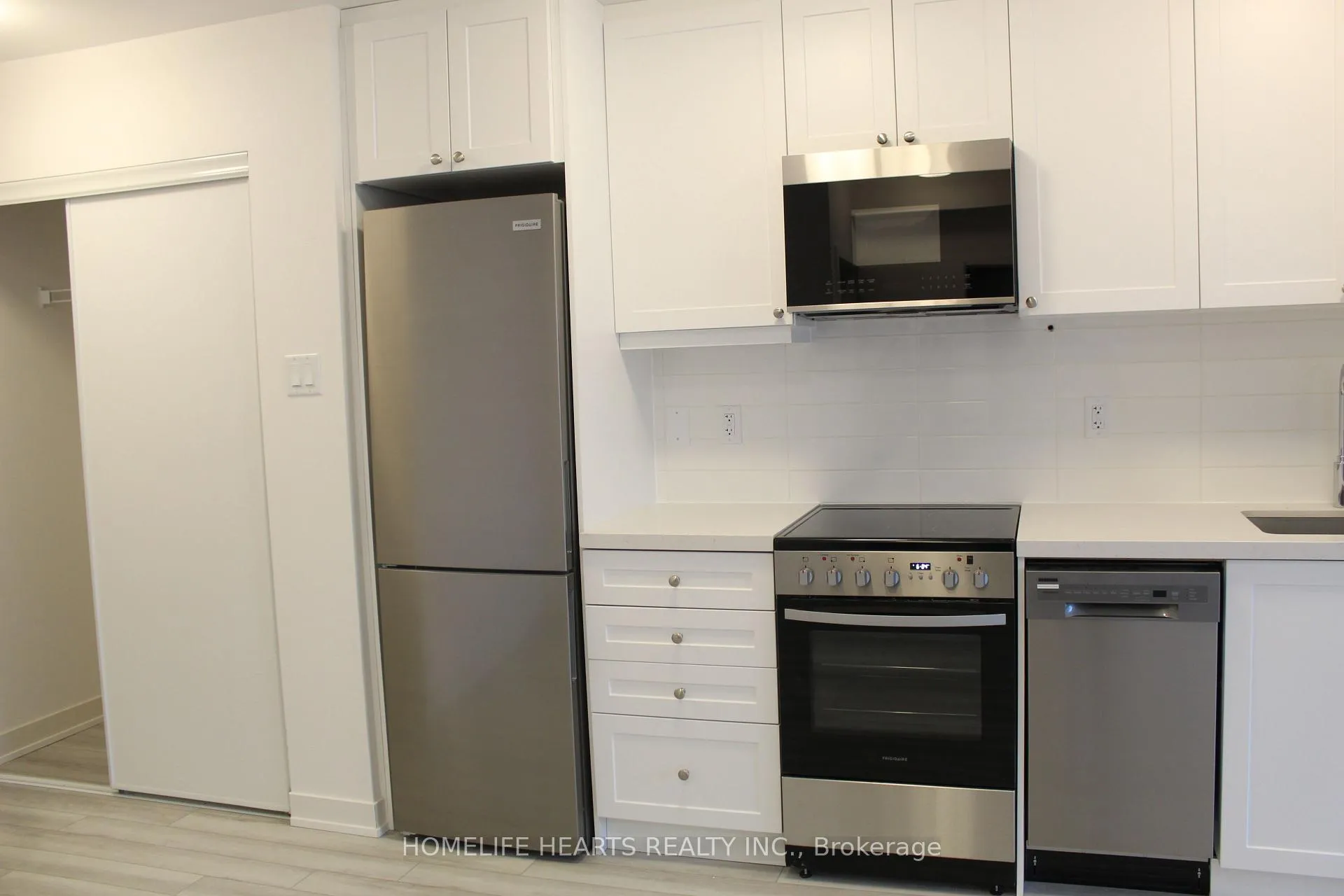 Photo 10 of Unit 1101, 55 Clarington Boulevard, Clarington, Bowmanville — HOMEH