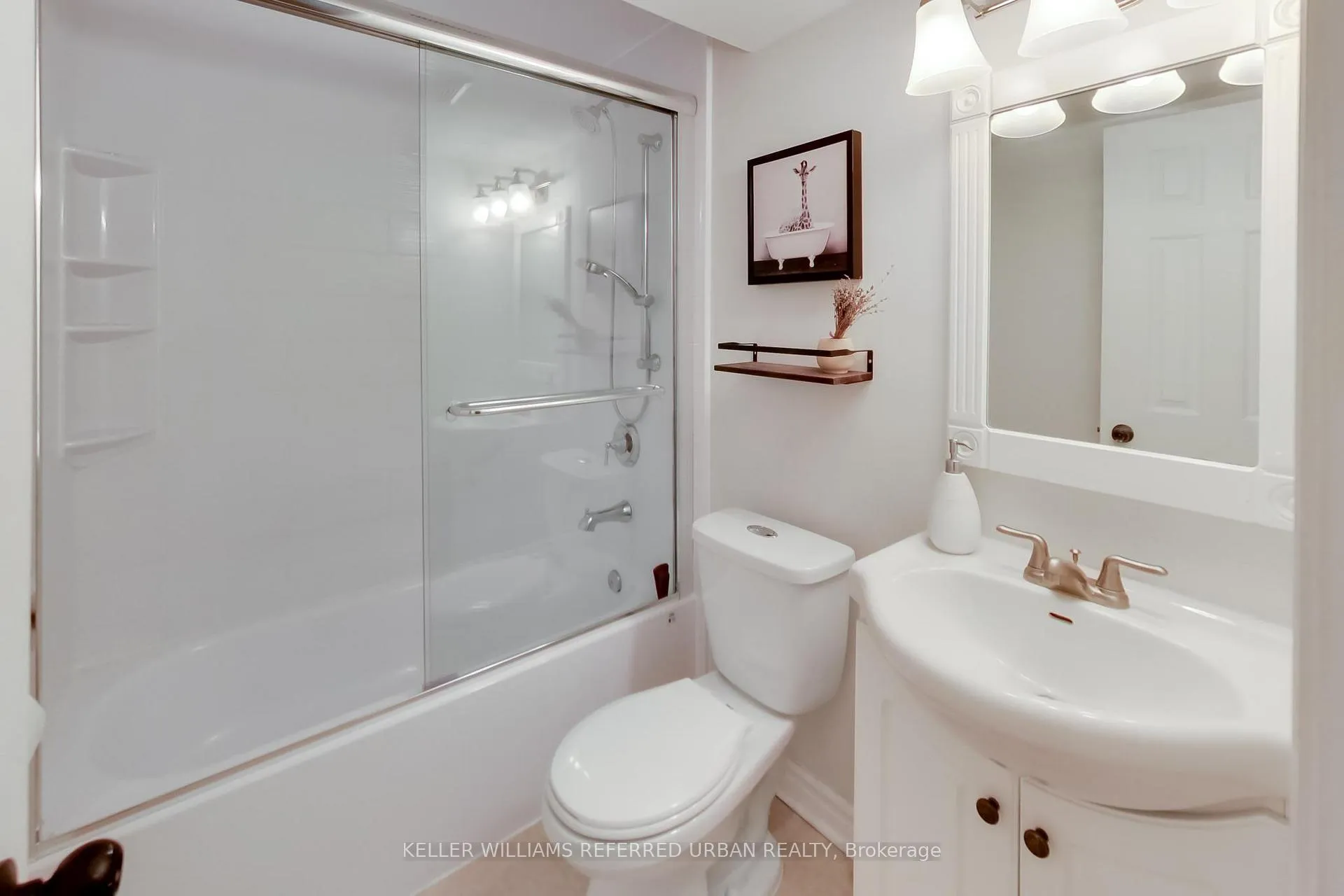 Photo 20 of 27 Lount Street, Barrie, Wellington — HOMEH