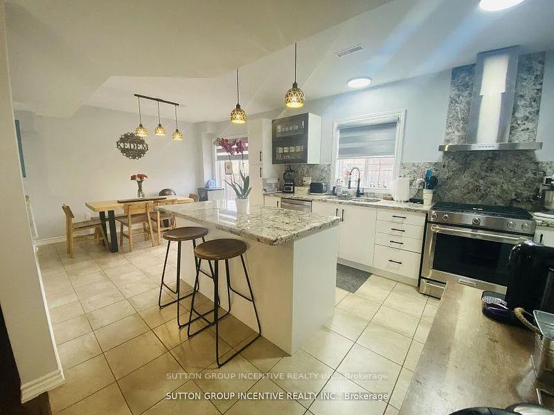 Photo 4 of 1411 Sheldon Street, Innisfil, Alcona — HOMEH