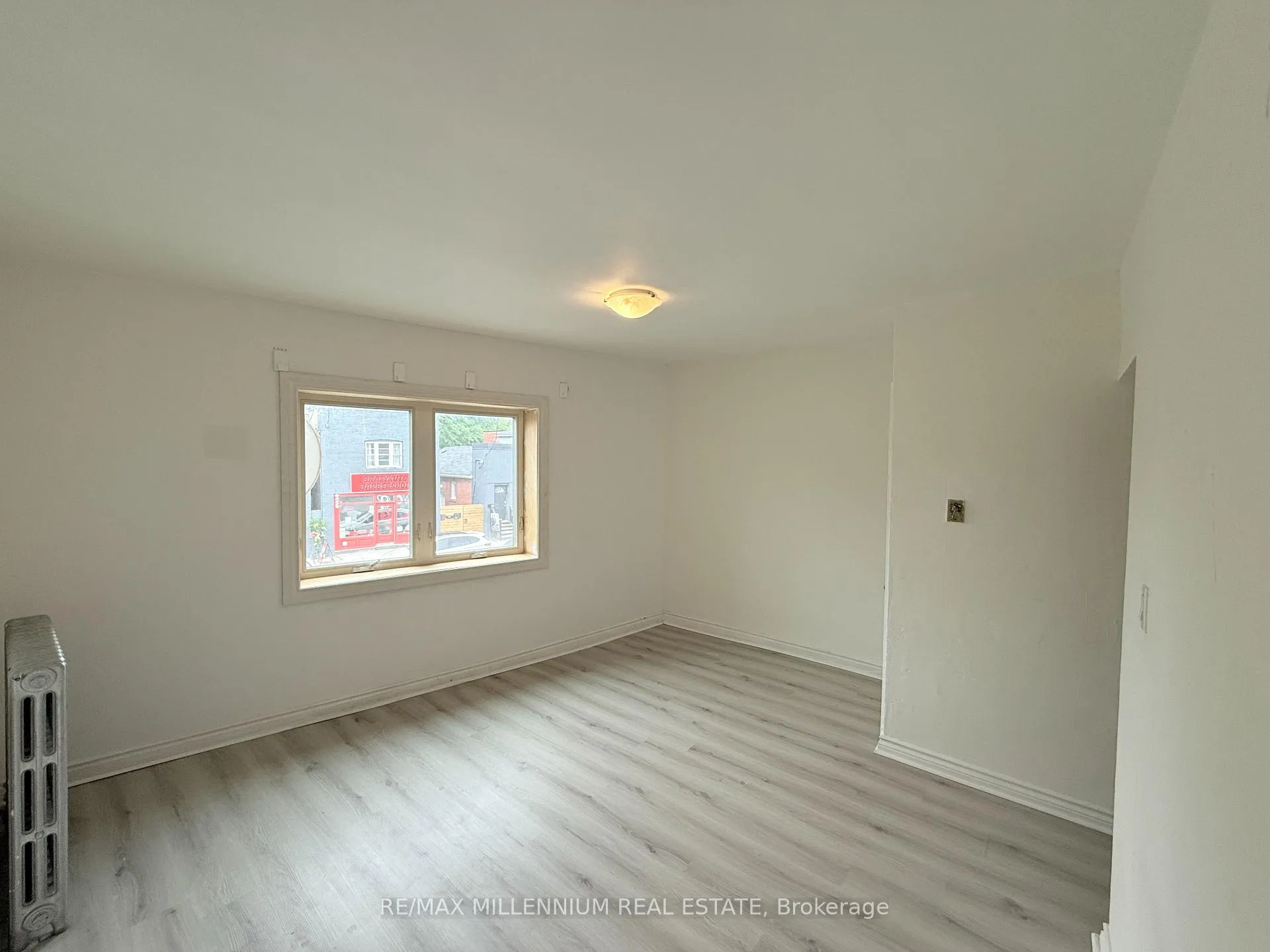 Photo 2 of Unit Upper Level, 520 Rogers Road, Toronto, Keelesdale-Eglinton West — HOMEH
