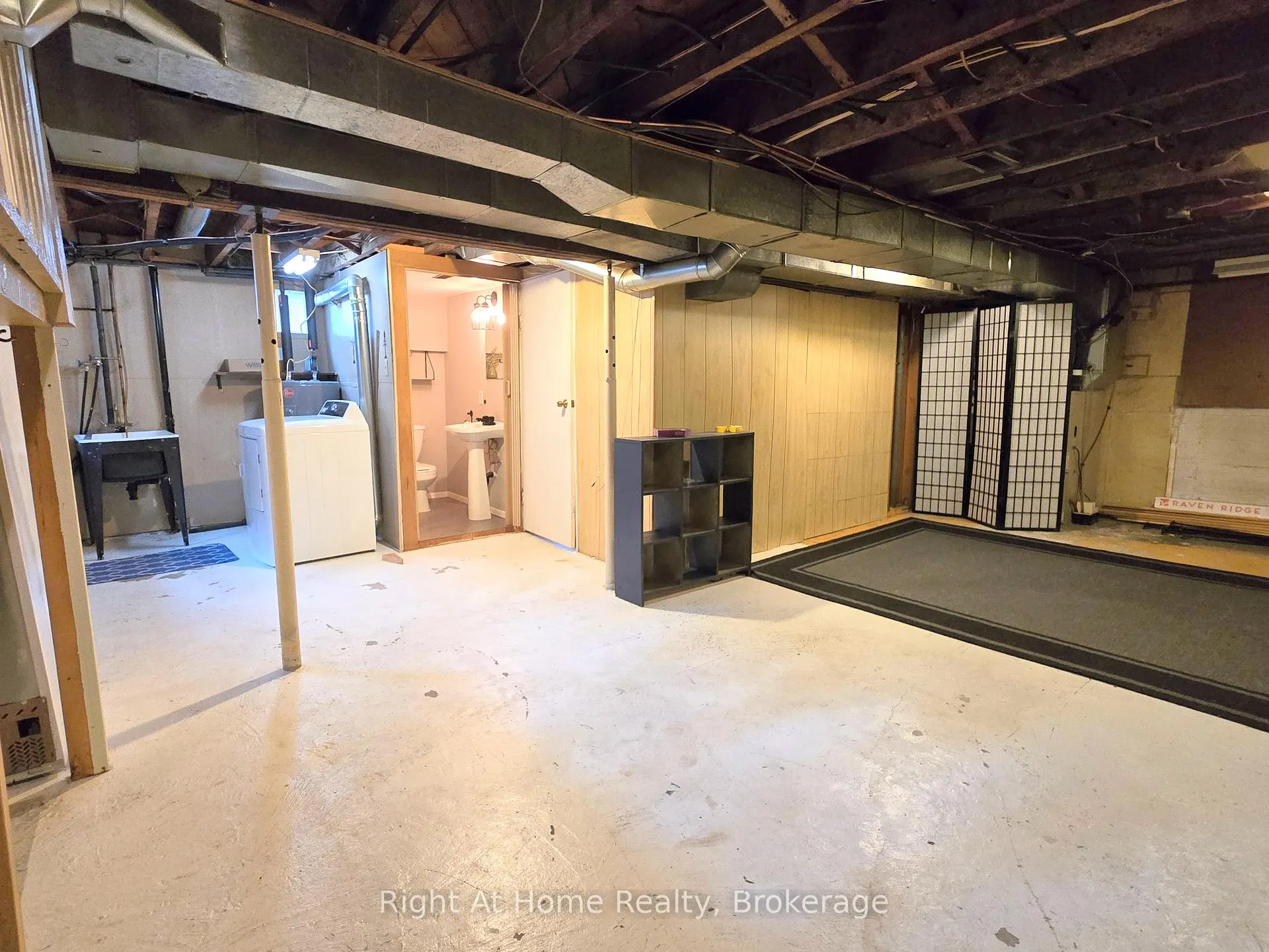 Photo 21 of 376 Colborne Street E, Oshawa, O'Neill — HOMEH