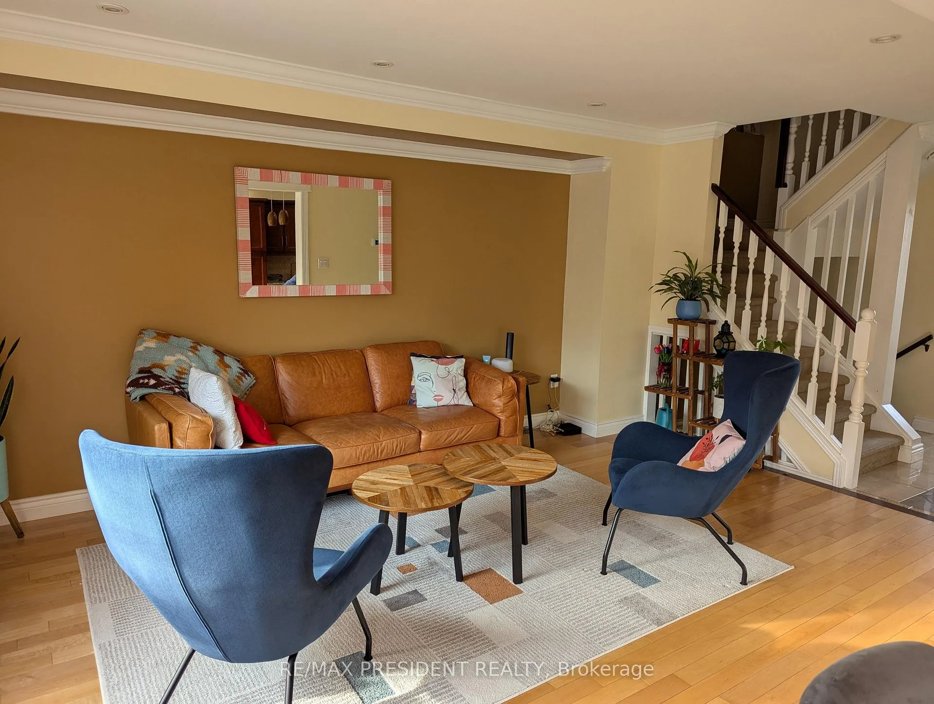 Photo 4 of 2563 Whittaker Drive, Burlington, Brant Hills — HOMEH