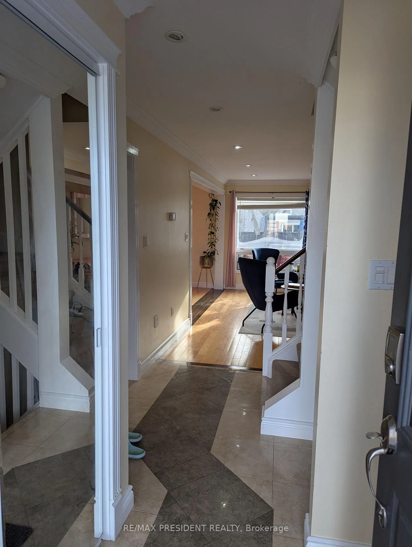 Photo 15 of 2563 Whittaker Drive, Burlington, Brant Hills — HOMEH