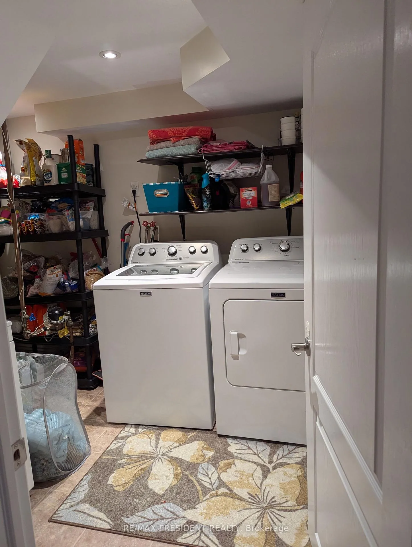 Photo 28 of 2563 Whittaker Drive, Burlington, Brant Hills — HOMEH