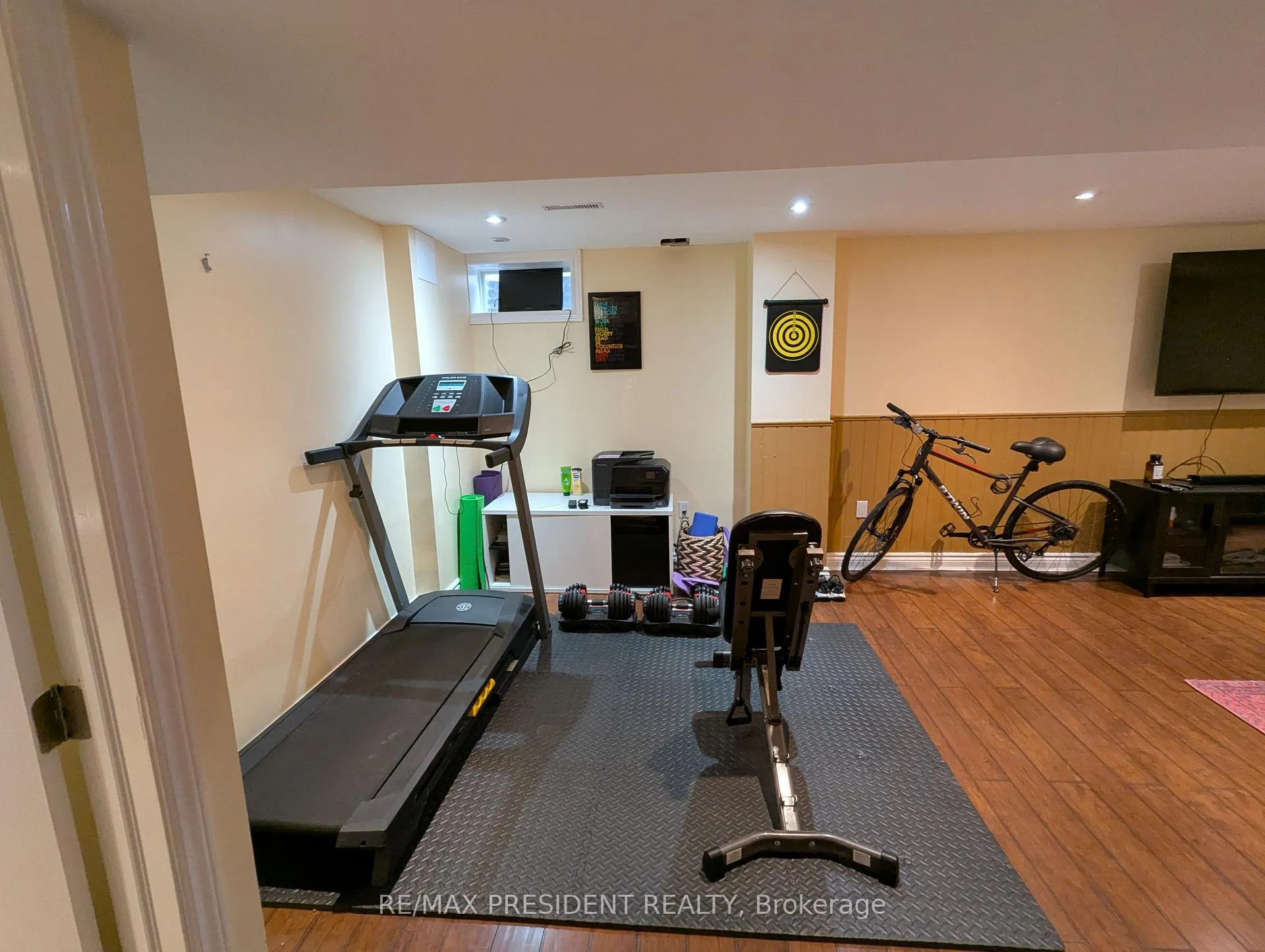 Photo 32 of 2563 Whittaker Drive, Burlington, Brant Hills — HOMEH
