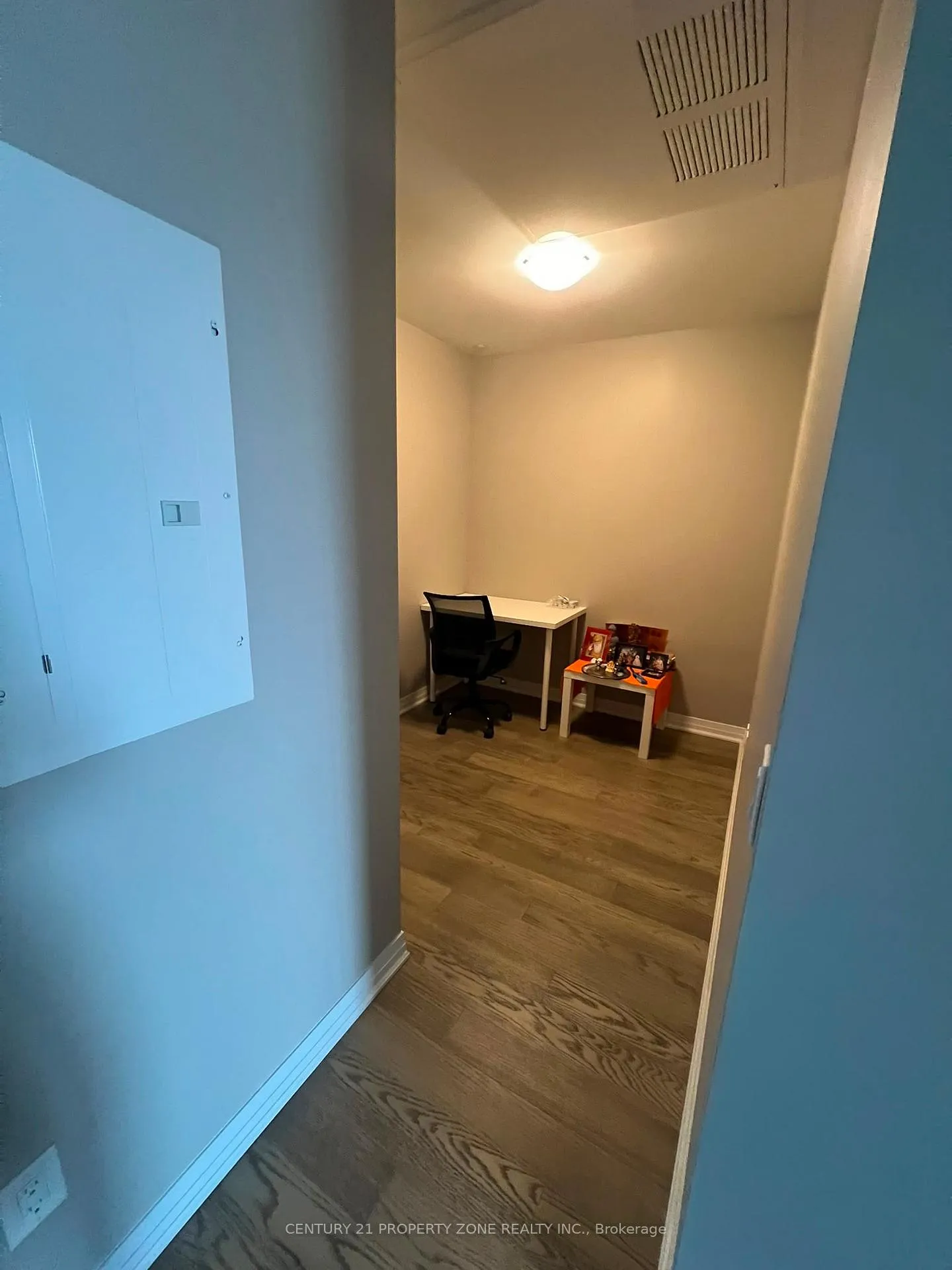 Photo 11 of Unit 321, 460 Gordon Krantz Avenue, Milton, Walker — HOMEH