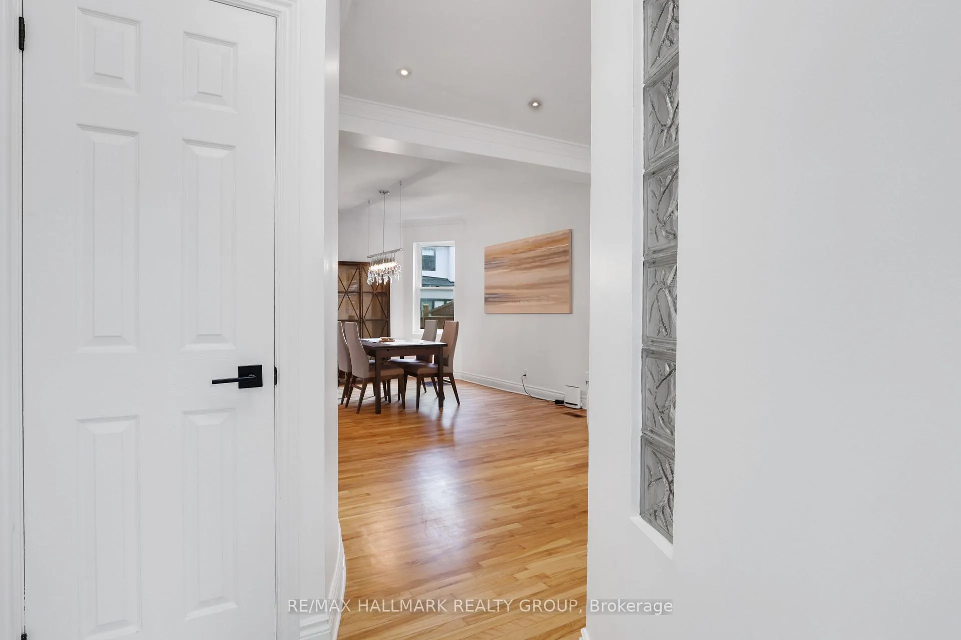 Photo 5 of 29 Thornton Avenue, Ottawa, Glebe — HOMEH
