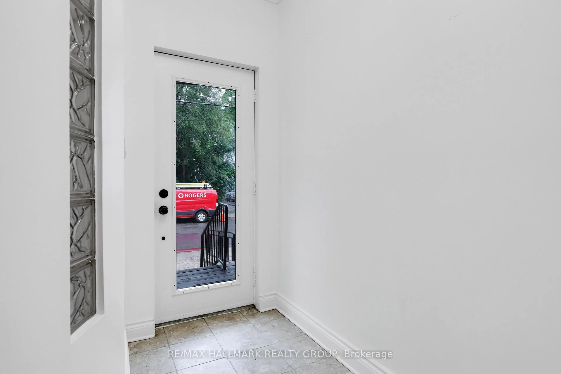 Photo 6 of 29 Thornton Avenue, Ottawa, Glebe — HOMEH