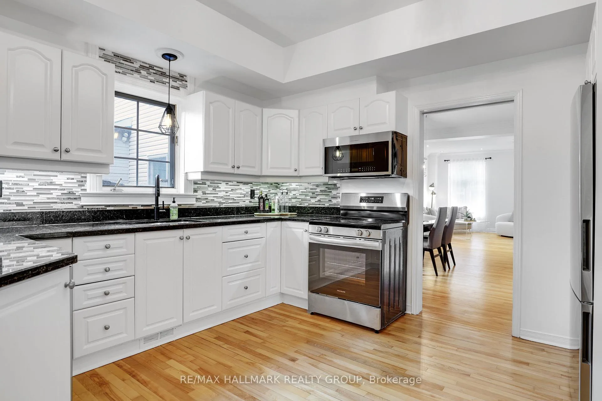 Photo 18 of 29 Thornton Avenue, Ottawa, Glebe — HOMEH