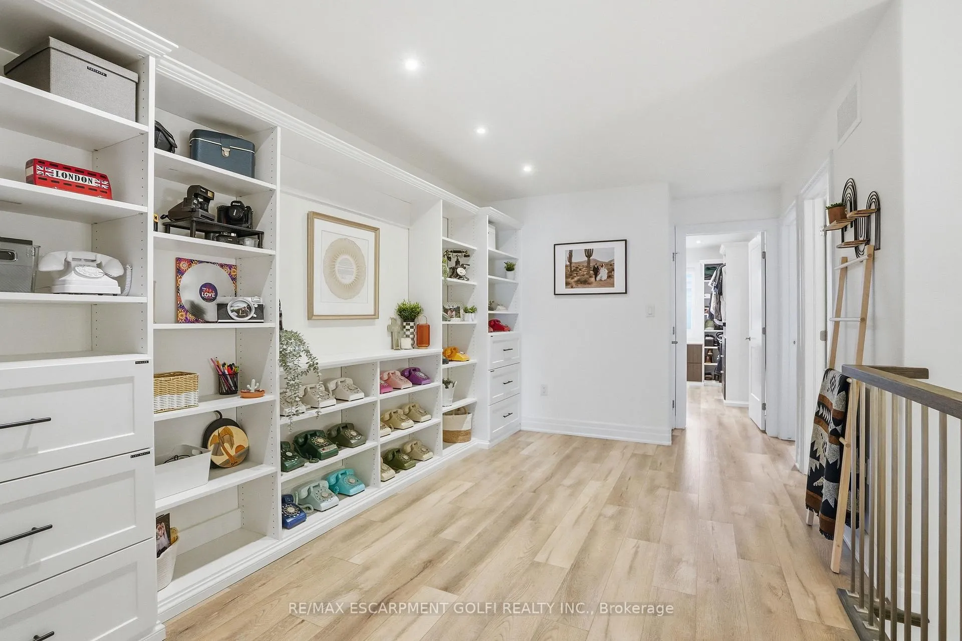 Photo 14 of 39 Bellhouse Avenue, Brantford, Empire South — HOMEH