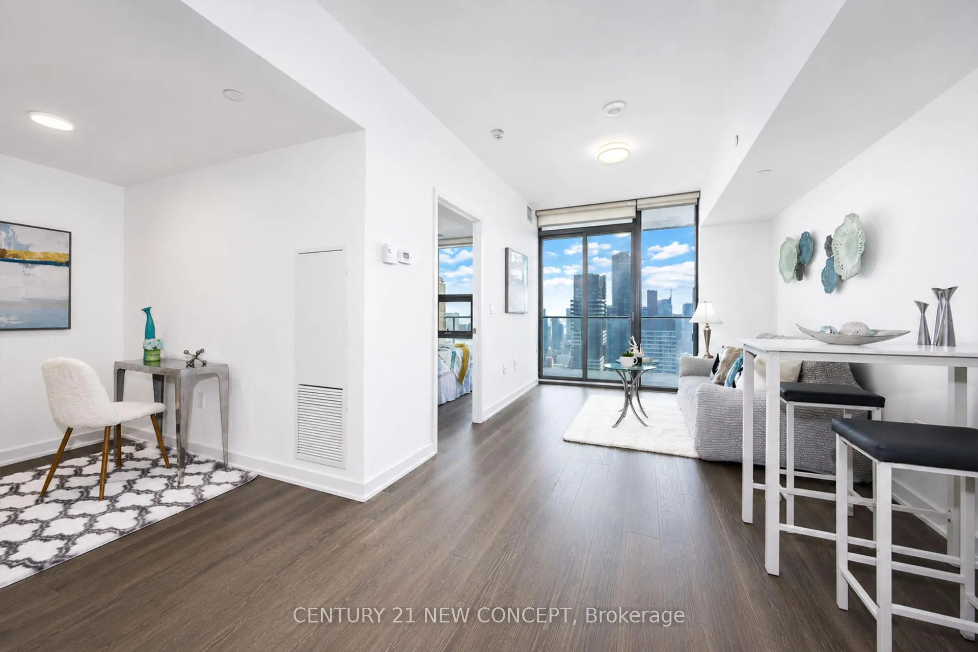 Photo 4 of Unit 5503, 11 Wellesley Street W, Toronto, Bay Street Corridor — HOMEH