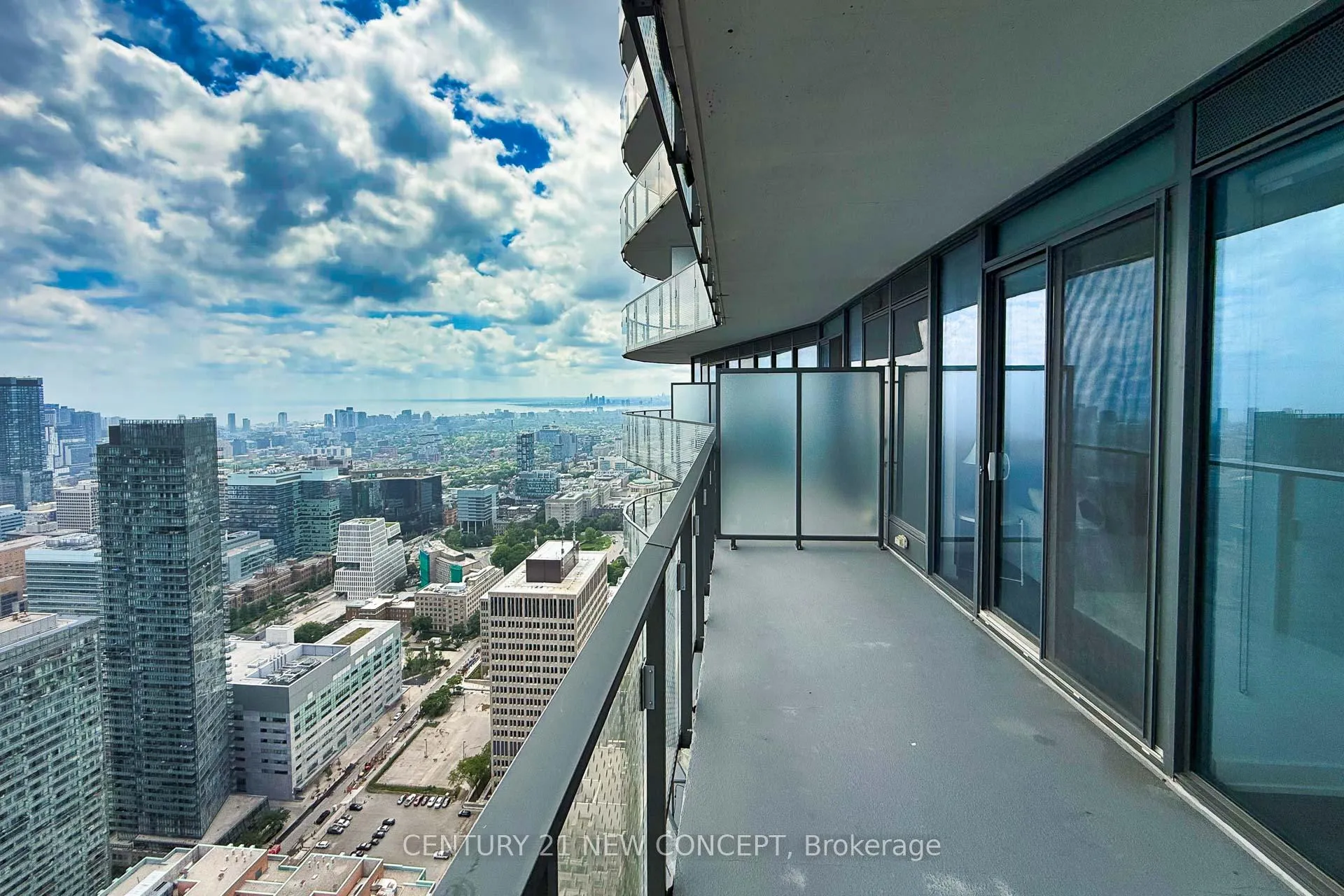 Photo 15 of Unit 5503, 11 Wellesley Street W, Toronto, Bay Street Corridor — HOMEH
