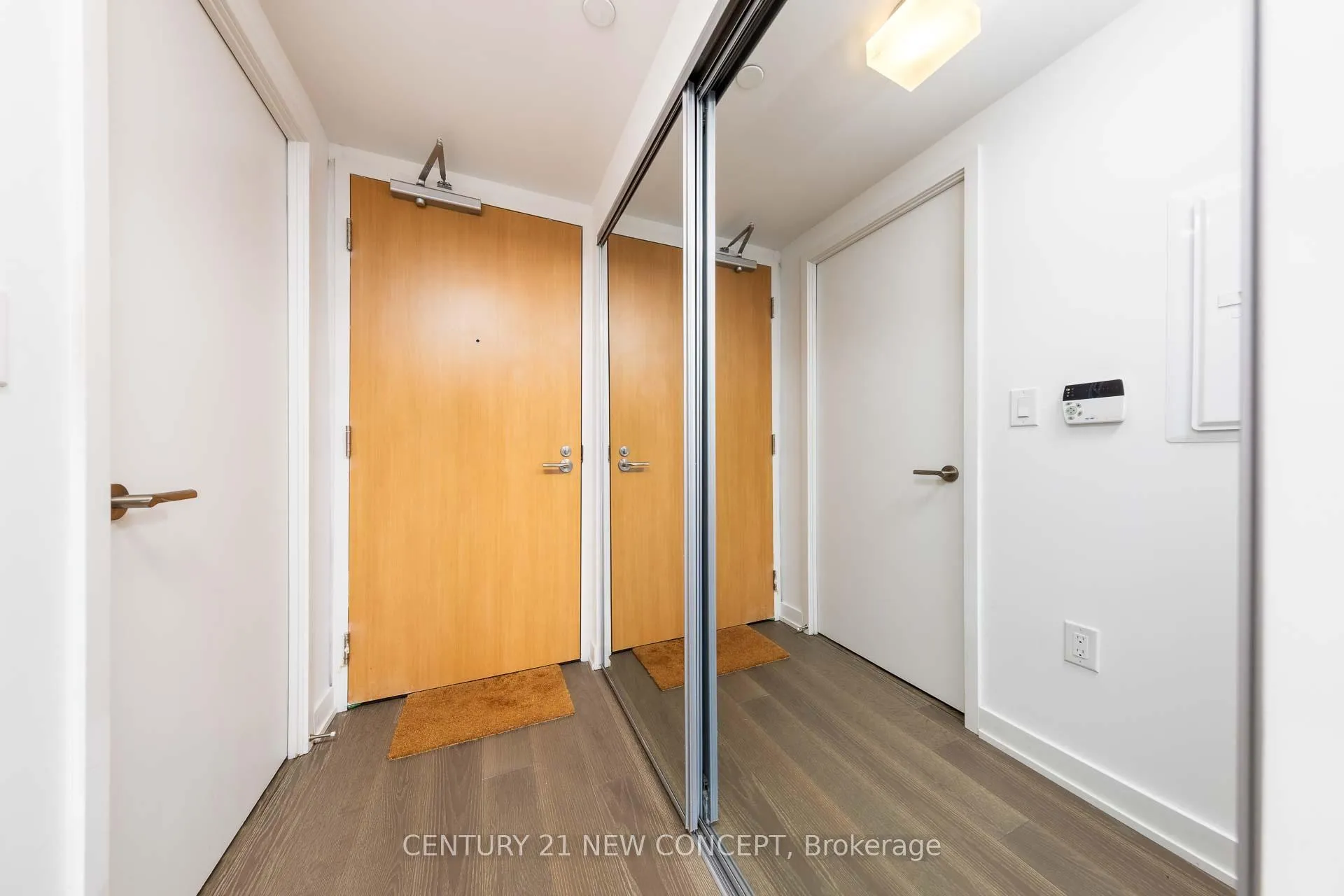 Photo 33 of Unit 5503, 11 Wellesley Street W, Toronto, Bay Street Corridor — HOMEH