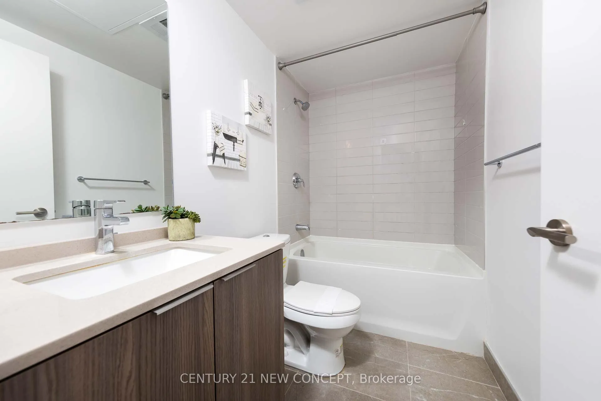 Photo 34 of Unit 5503, 11 Wellesley Street W, Toronto, Bay Street Corridor — HOMEH