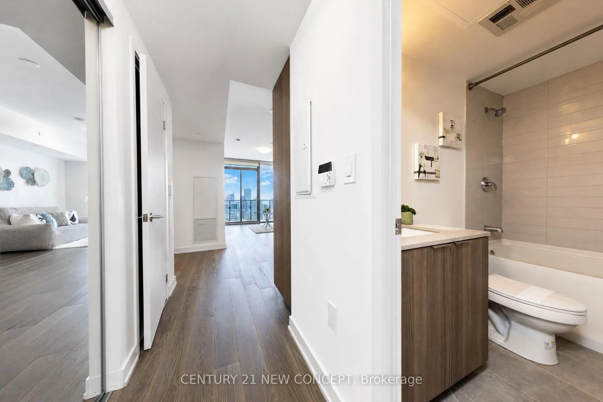 Photo 35 of Unit 5503, 11 Wellesley Street W, Toronto, Bay Street Corridor — HOMEH