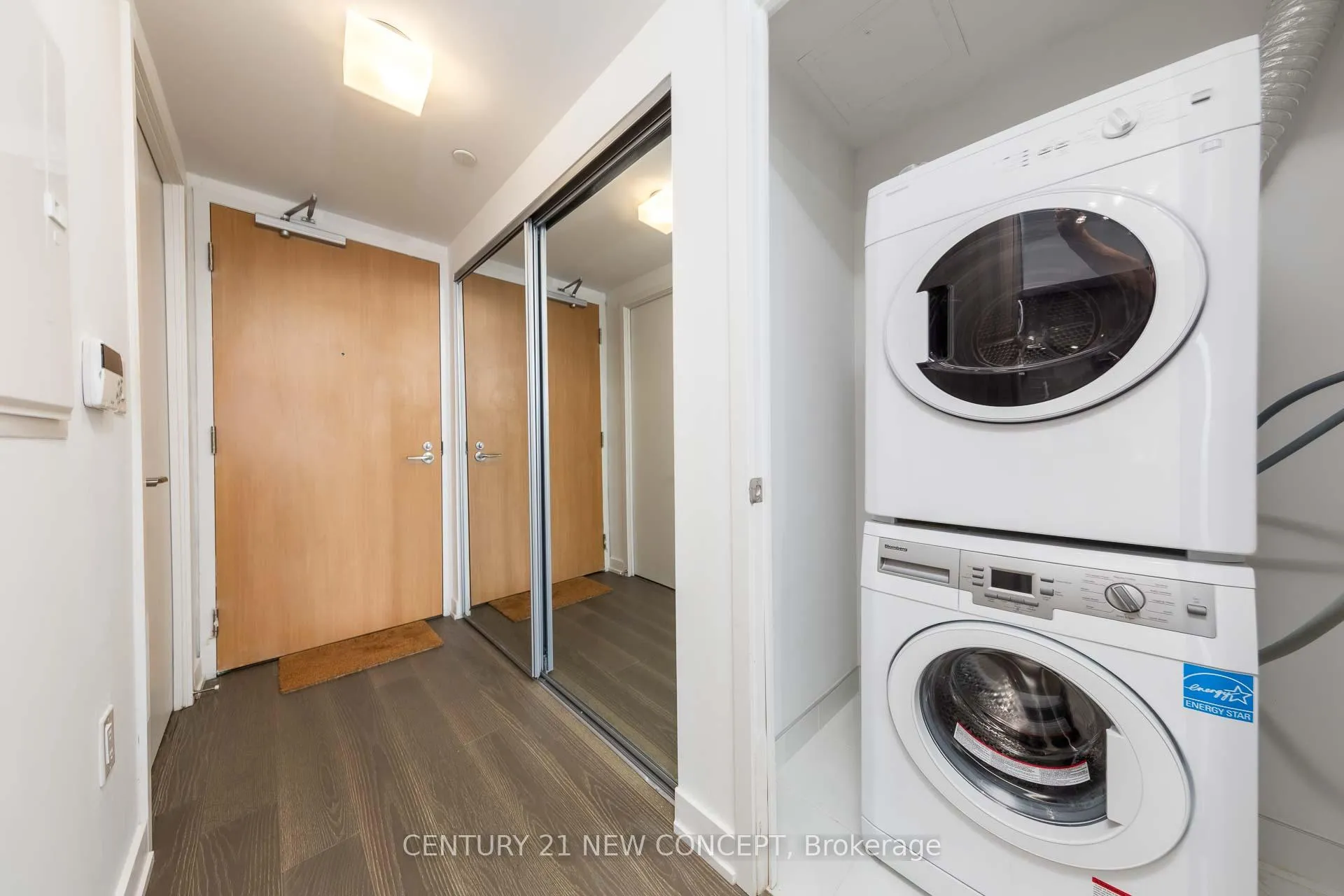 Photo 36 of Unit 5503, 11 Wellesley Street W, Toronto, Bay Street Corridor — HOMEH