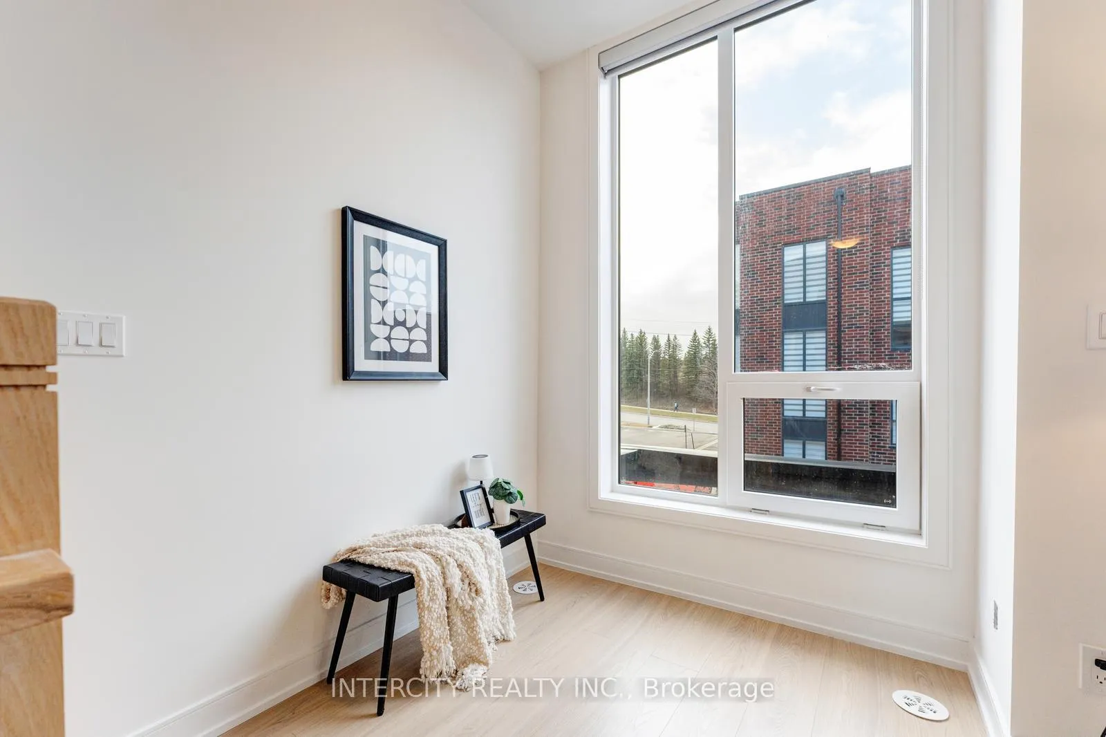 Photo 26 of 19 Desiree Place, Caledon, Bolton West — HOMEH