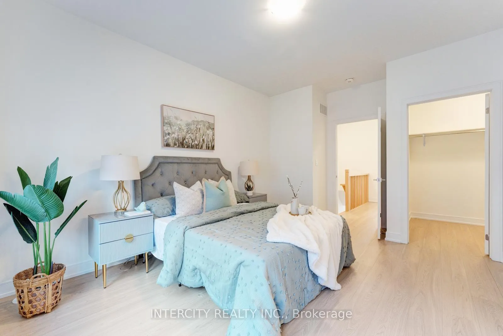 Photo 34 of 19 Desiree Place, Caledon, Bolton West — HOMEH