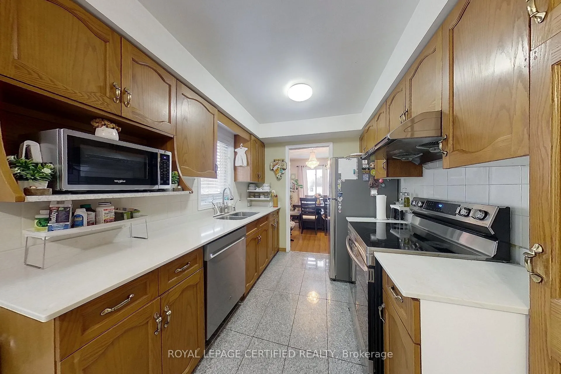 Photo 6 of 233 Benesfort Crescent, Kitchener, Victoria Hills — HOMEH