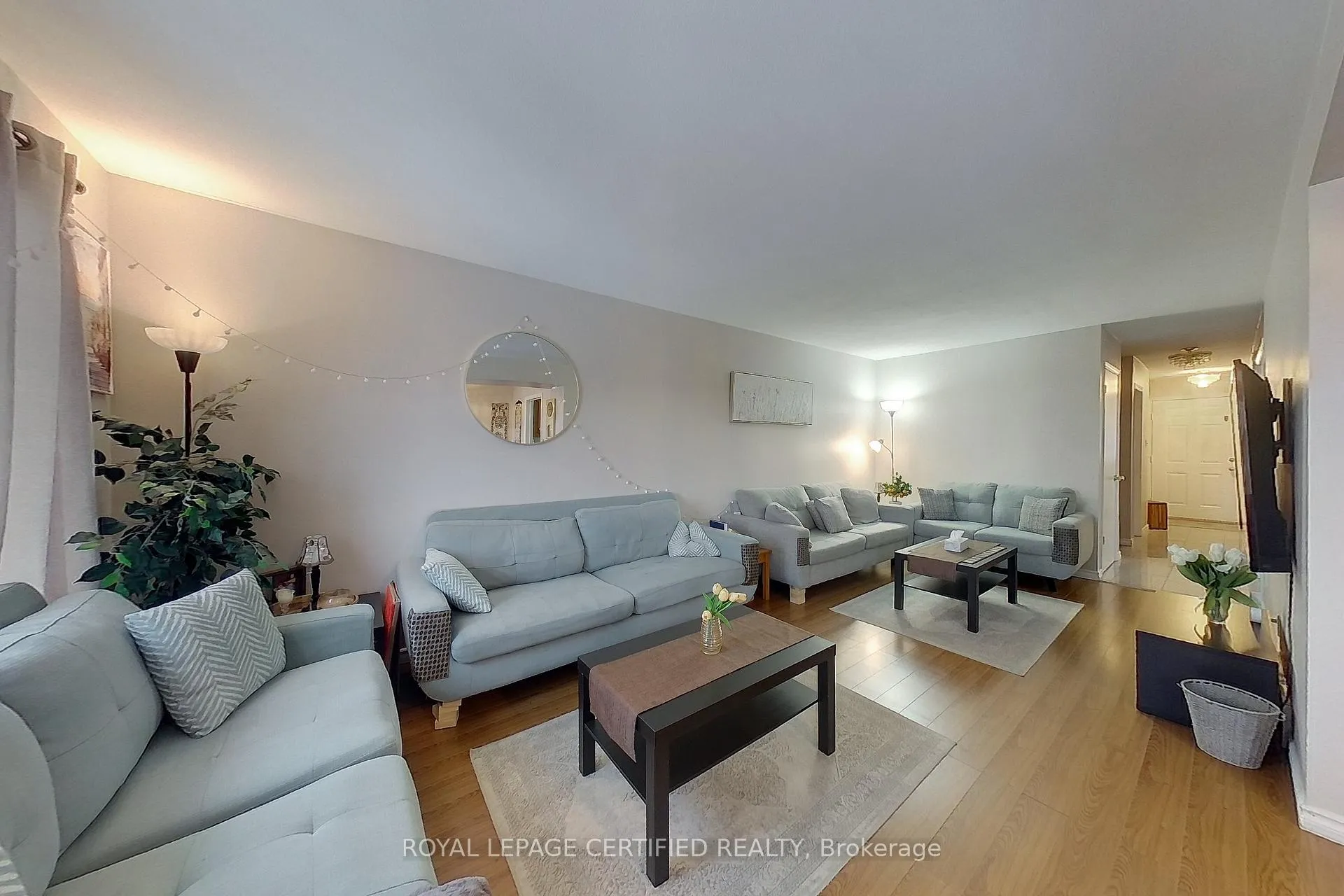Photo 10 of 233 Benesfort Crescent, Kitchener, Victoria Hills — HOMEH