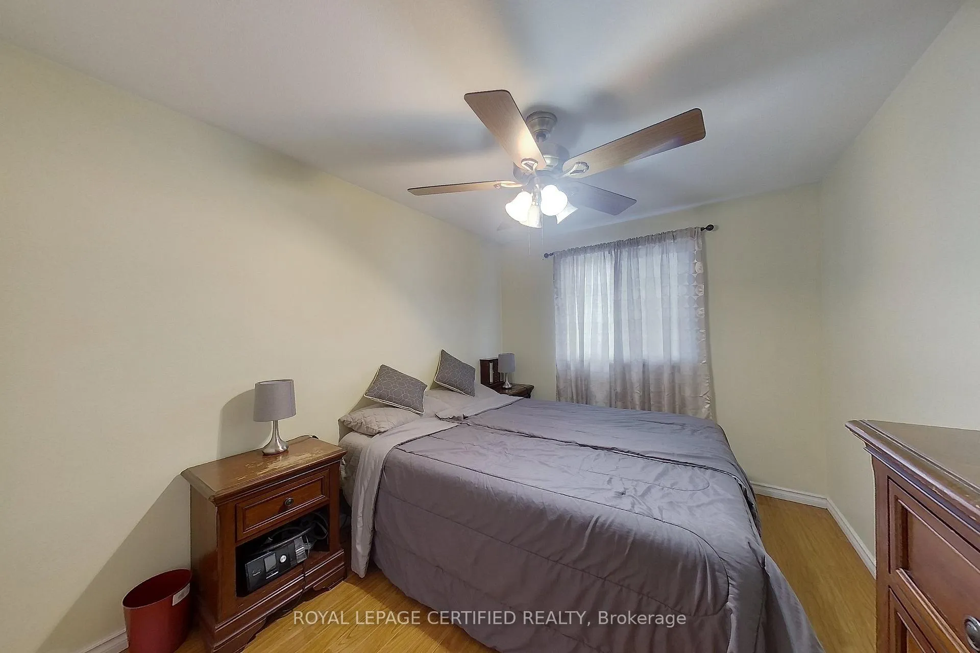 Photo 24 of 233 Benesfort Crescent, Kitchener, Victoria Hills — HOMEH