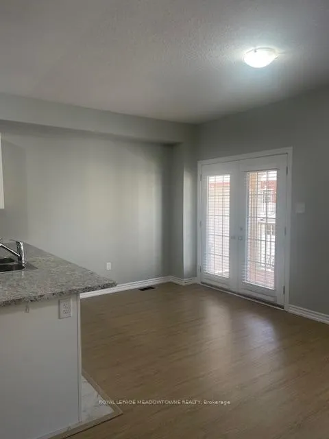 Photo 4 of Unit 29, 88 Decorso Drive, Guelph, Kortright East — HOMEH