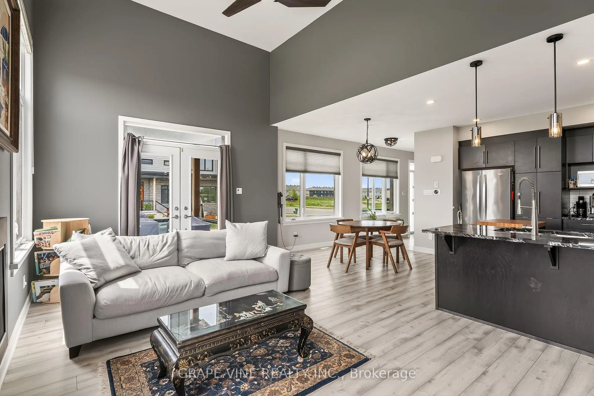 Photo 13 of 4802 Abbott Street E, Ottawa, Kanata - Emerald Meadows/Trailwest — HOMEH